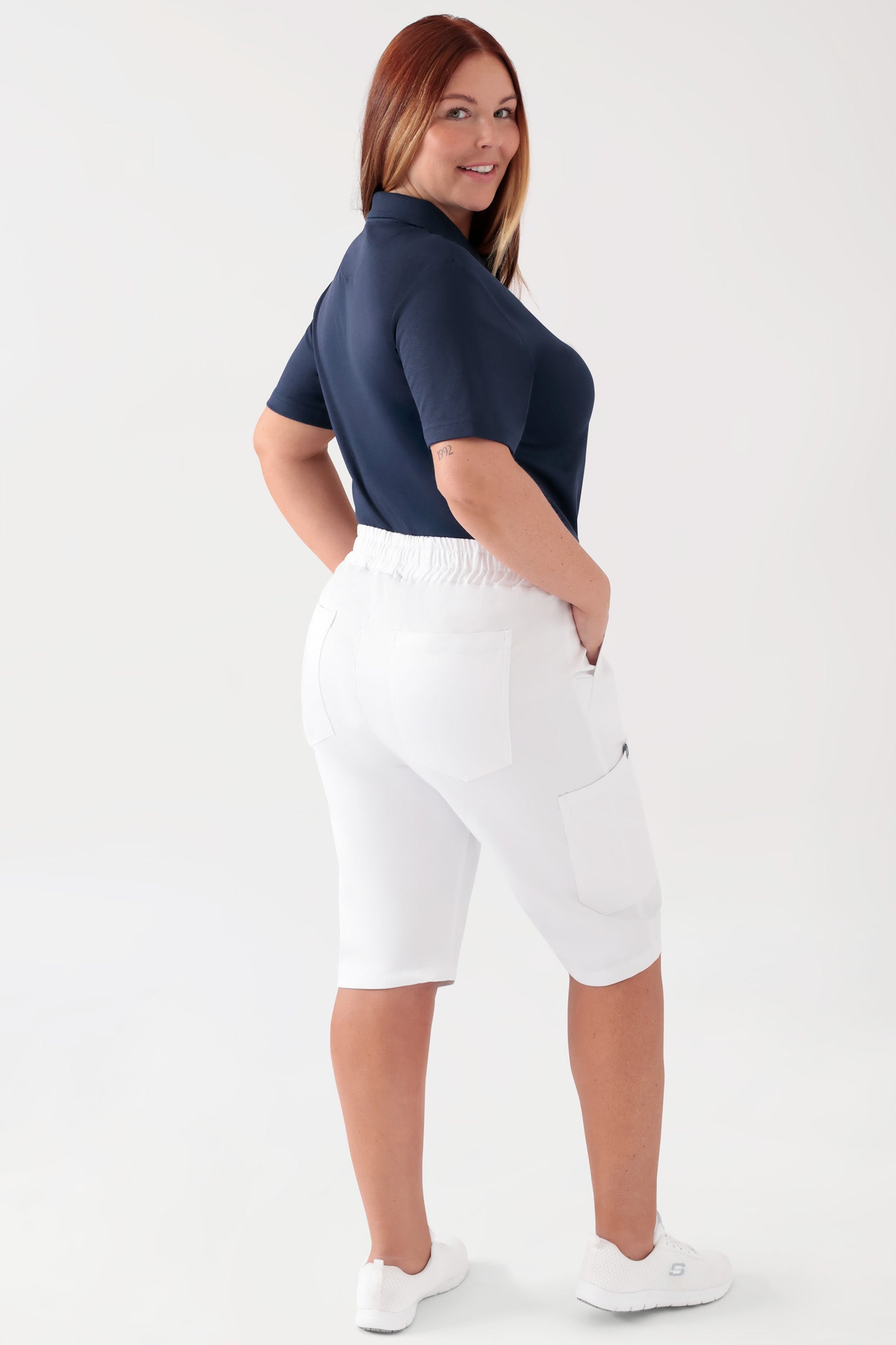 COMFY FLEX Pantalon Stretch mixte - bermuda blanc, Vue de dos Le mannequin mesure 173 cm et porte la taille L
