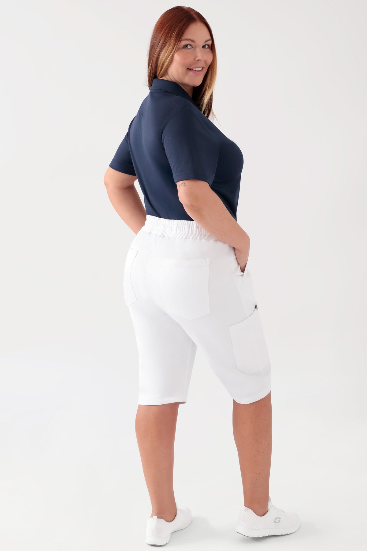 COMFY FLEX Pantalon Stretch mixte - bermuda blanc, Vue de dos Le mannequin mesure 173 cm et porte la taille L