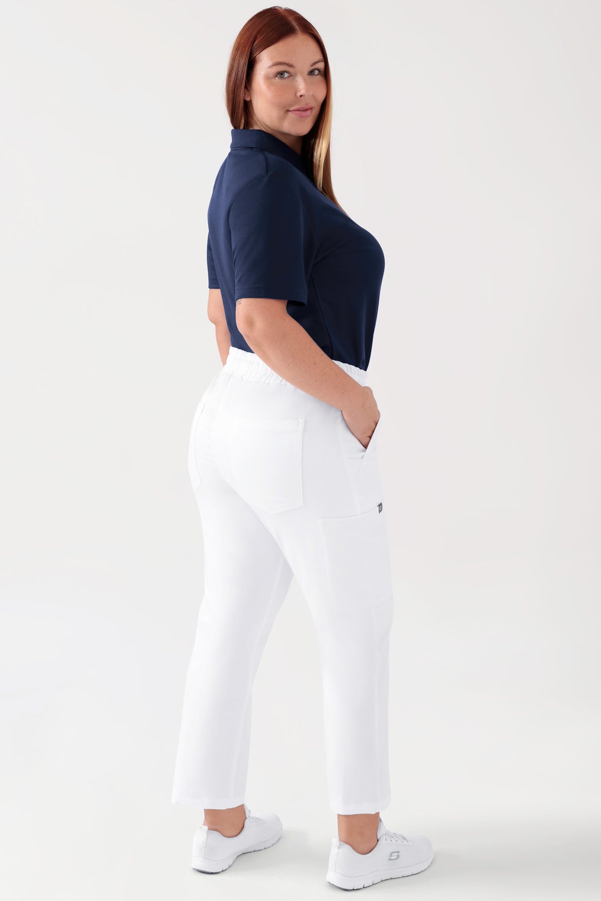 COMFY FLEX Pantalon Stretch mixte - 7/8 longueur blanc, Vue de dos Le mannequin mesure 173 cm et porte la taille L