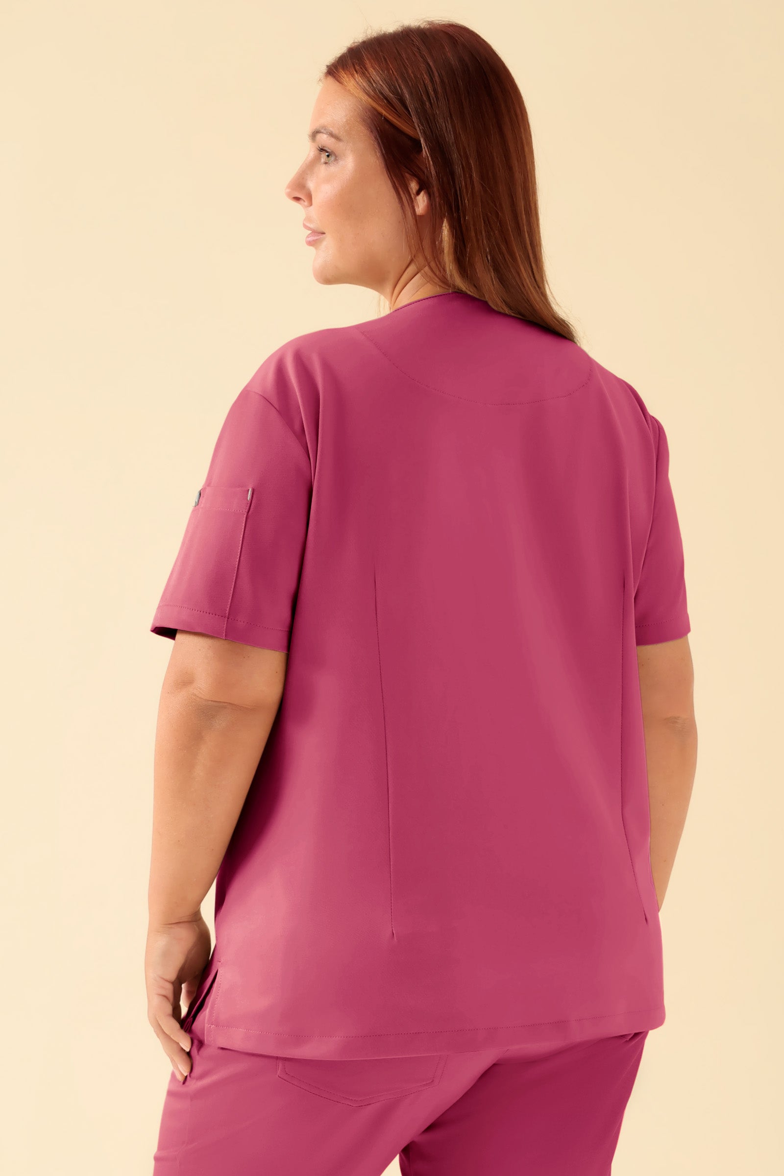 KAERE Tunique Femme - Décolleté V bois de rose, Vue de dos Le mannequin mesure 173 cm et porte la taille XL