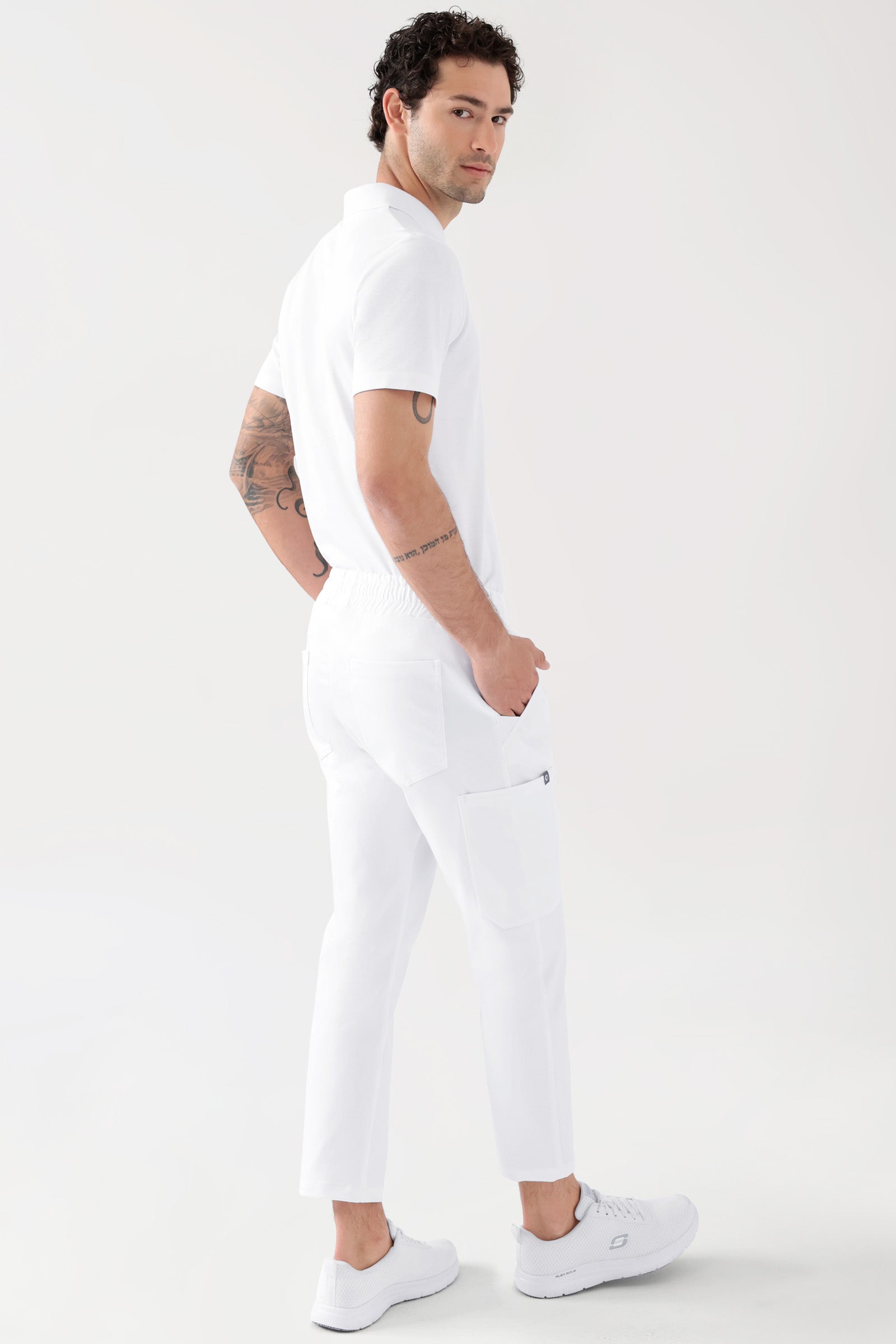 COMFY FLEX Pantalon Stretch mixte - 7/8 longueur blanc, Vue de dos Le mannequin mesure 188 cm et porte la taille M