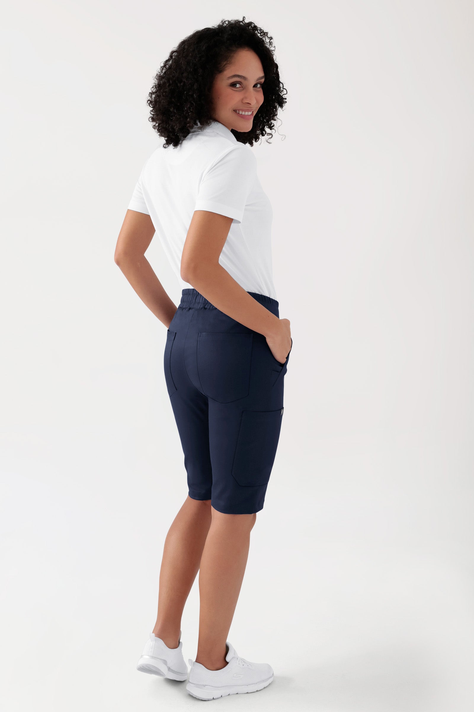 COMFY FLEX Pantalon Stretch mixte - bermuda navy, Vue de dos Le mannequin mesure 176 cm et porte la taille S