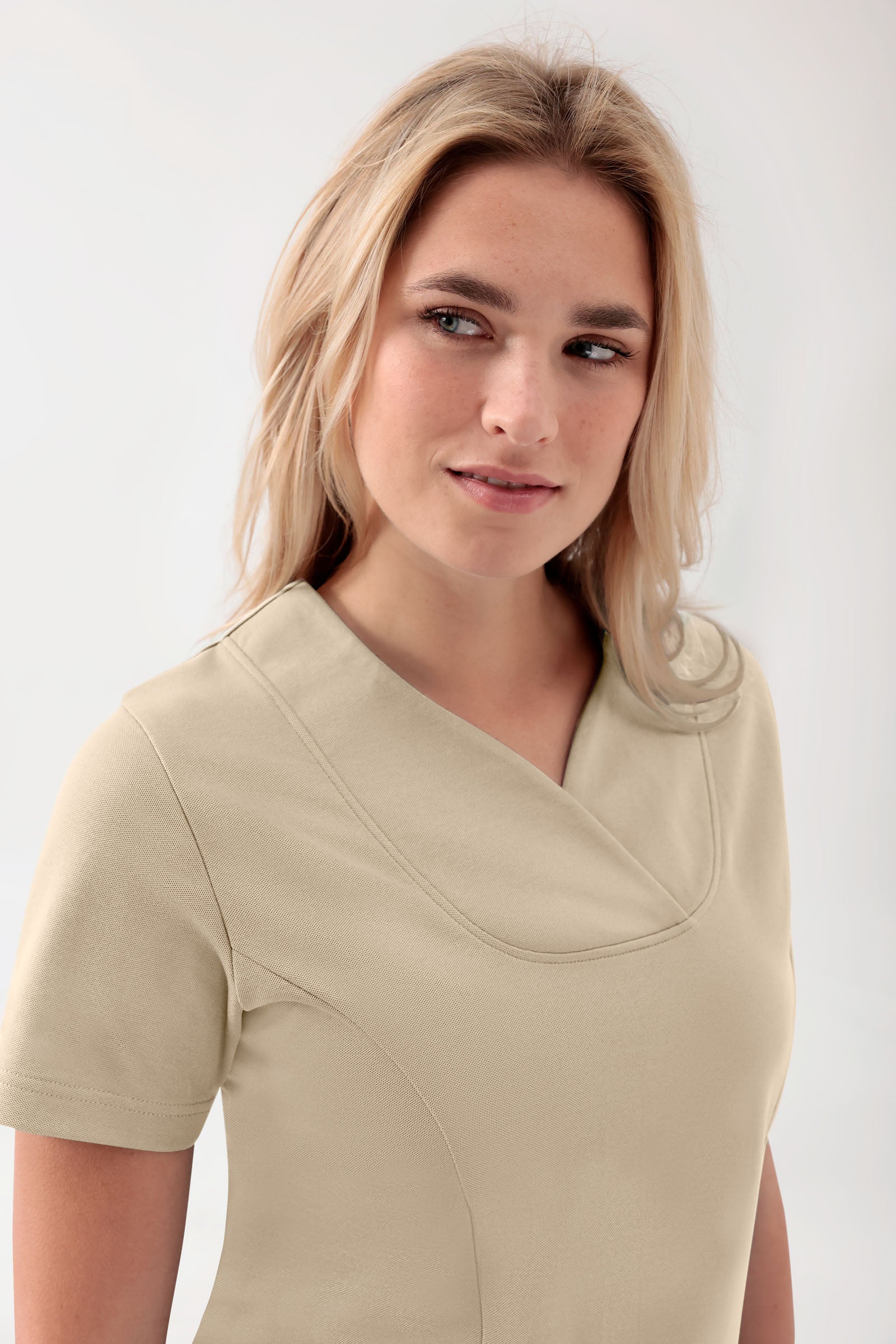 COMFY FLEX Tunique Stretch Femme - Décolleté Cœur sable
