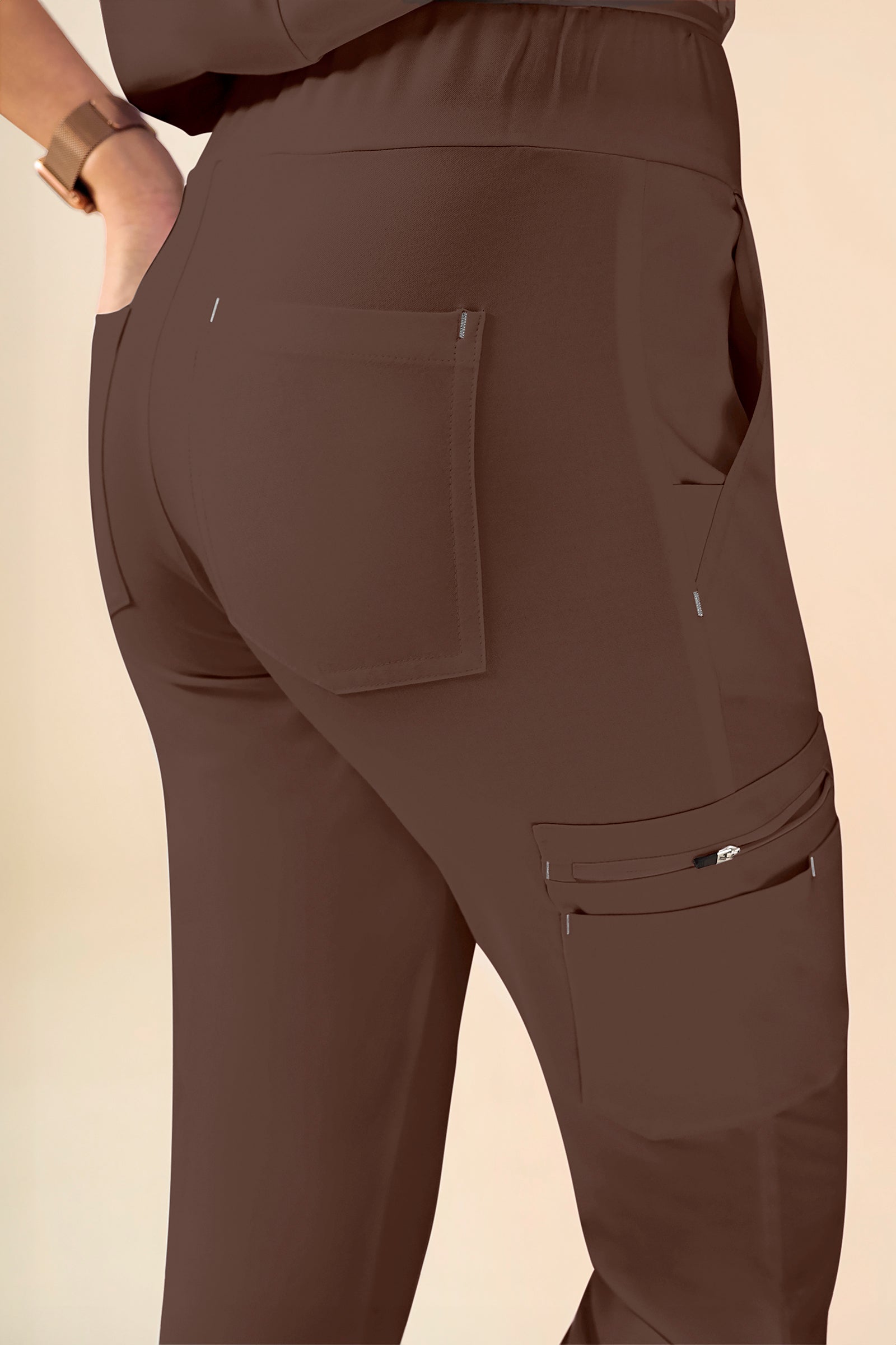 KAERE Pantalon Femme - avec poches cargo Taille courte coffee