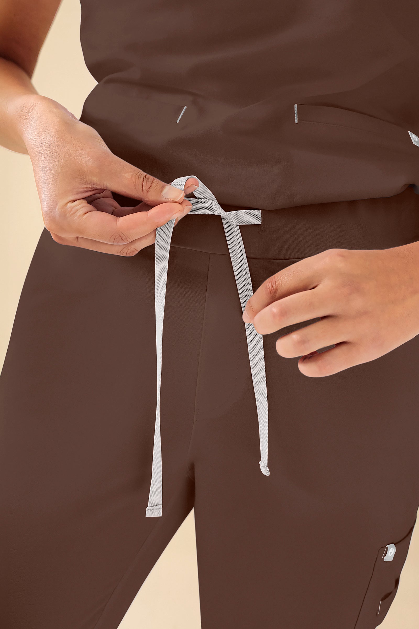 KAERE Pantalon Femme - avec poches cargo Taille courte coffee