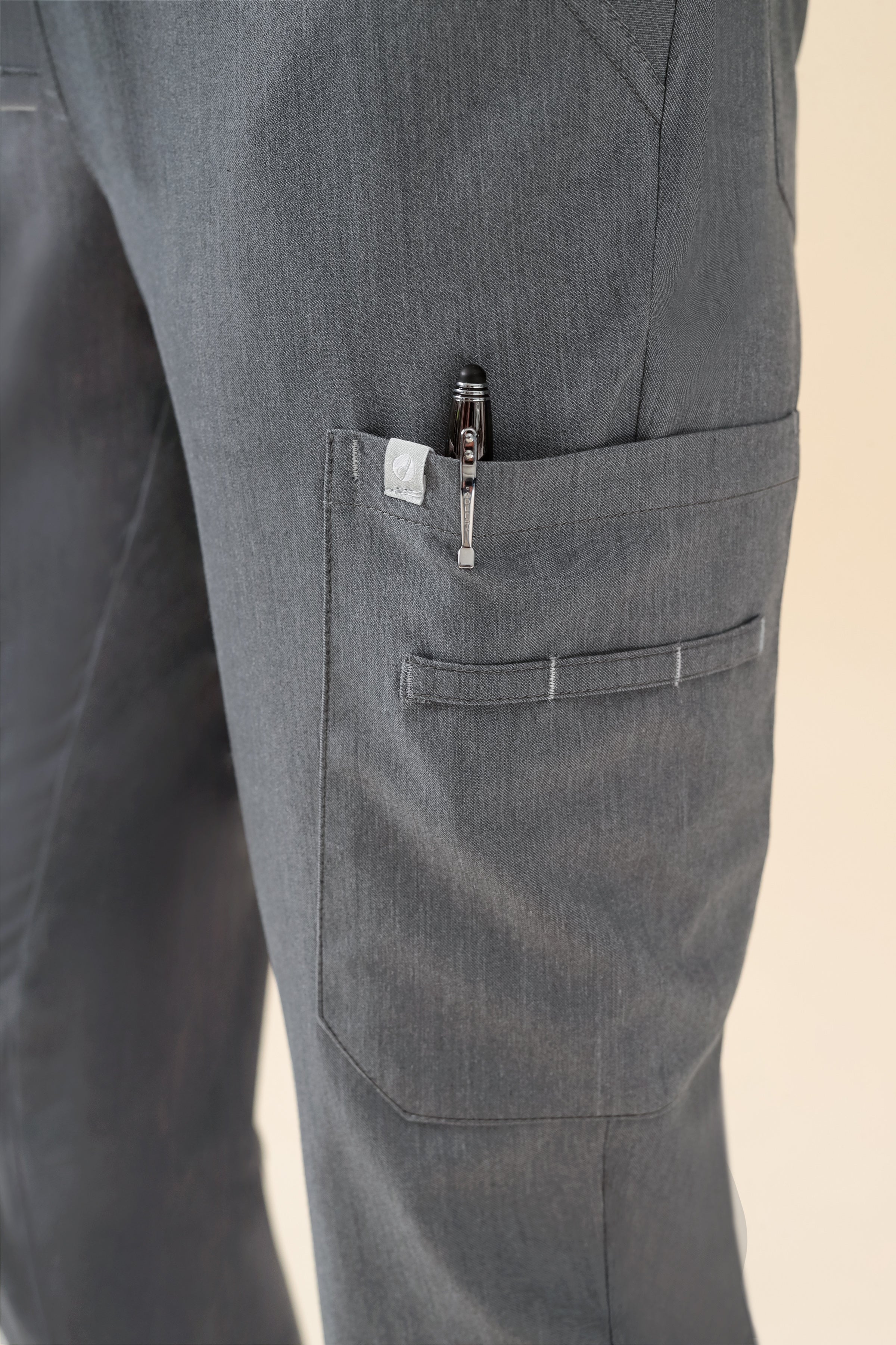 KAERE Pantalon Femme - avec poches cargo Taille courte gris chiné