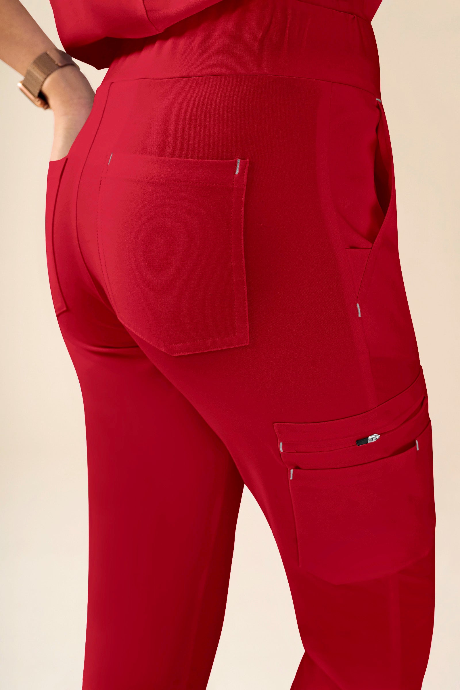 KAERE Pantalon Femme - avec poches cargo et ourlets côtelés Taille courte rouge