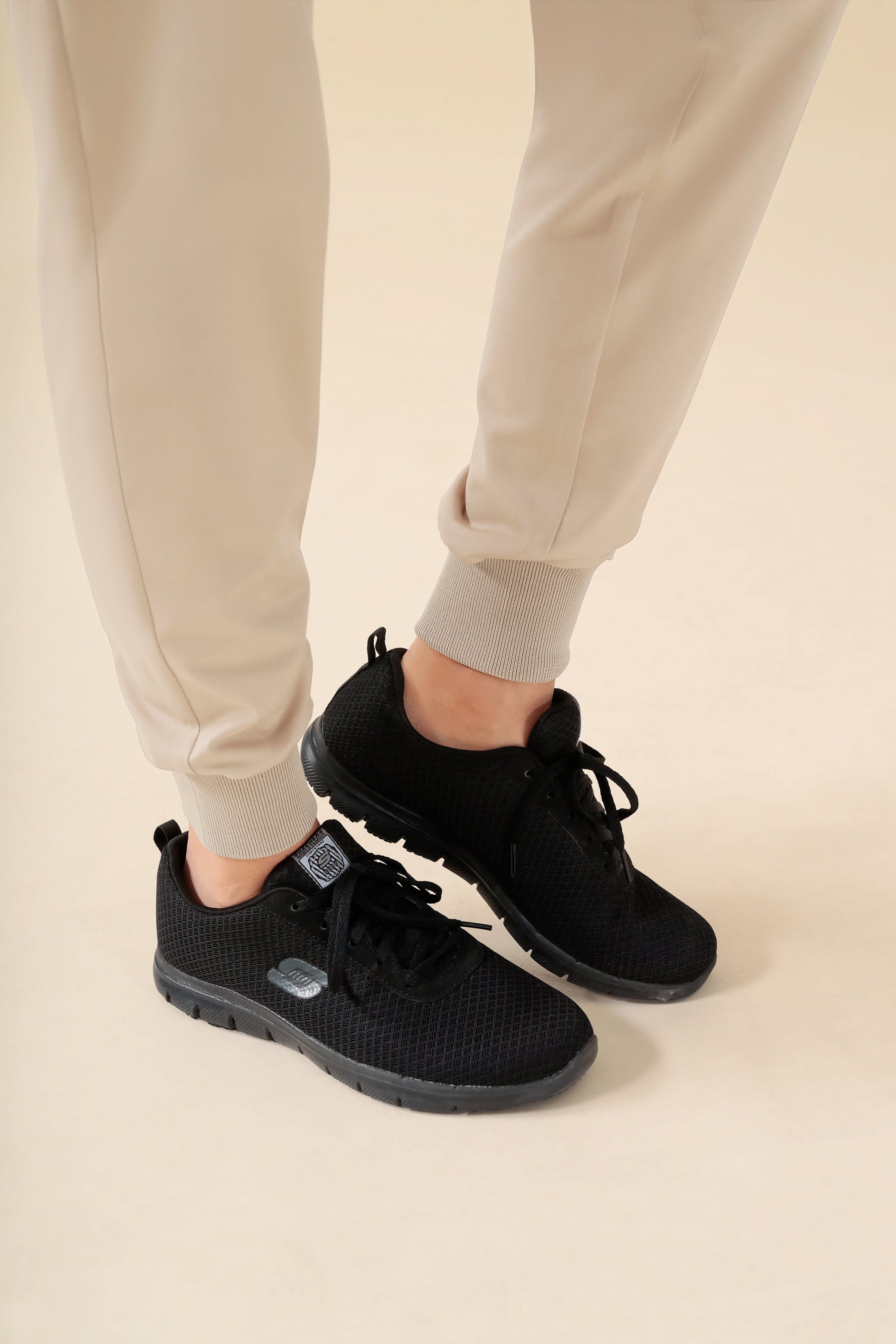 KAERE Pantalon Femme - avec poches cargo et ourlets côtelés Taille courte sable