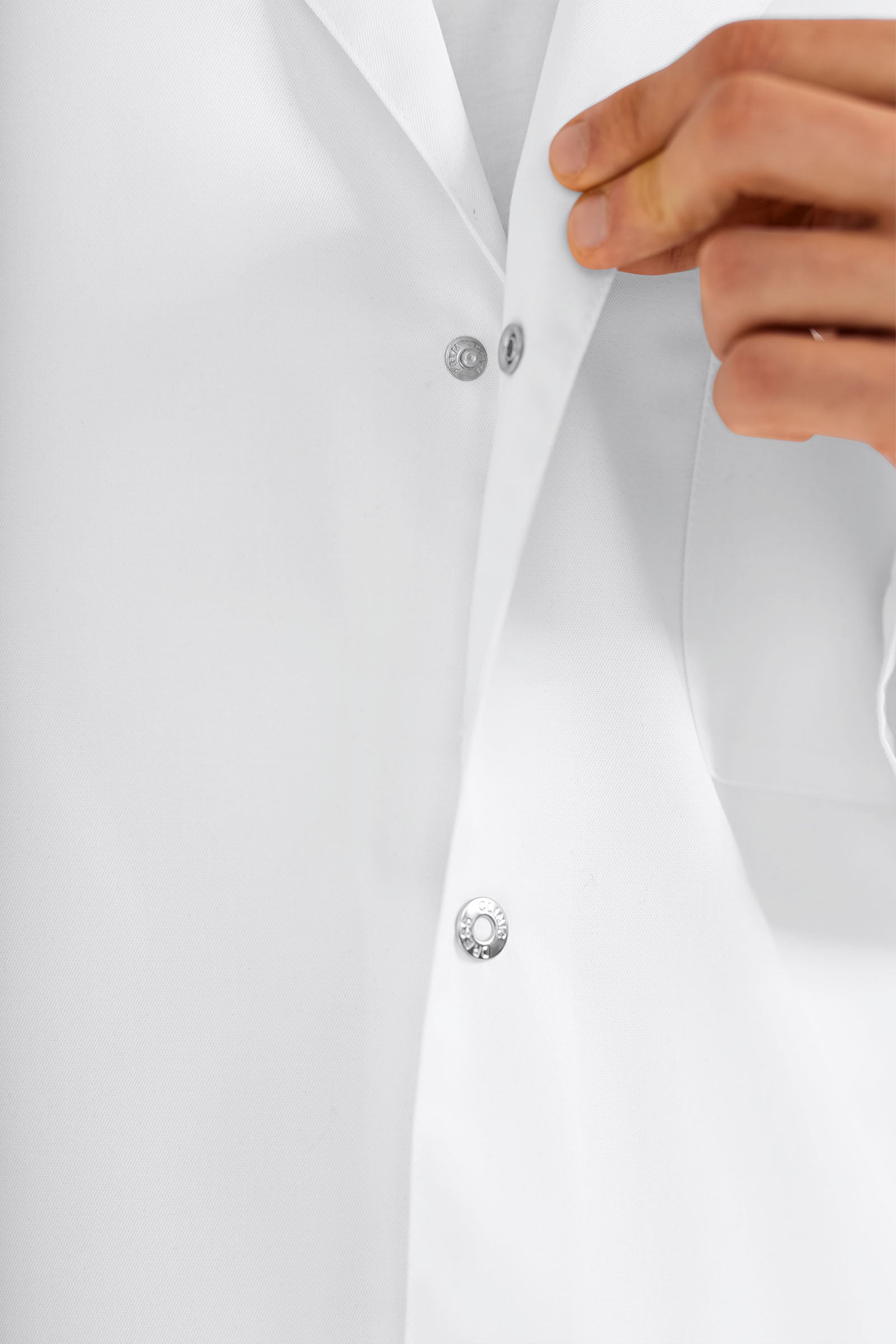 Blouse blanche Homme - Col à revers - Patte de boutons-pression blanc