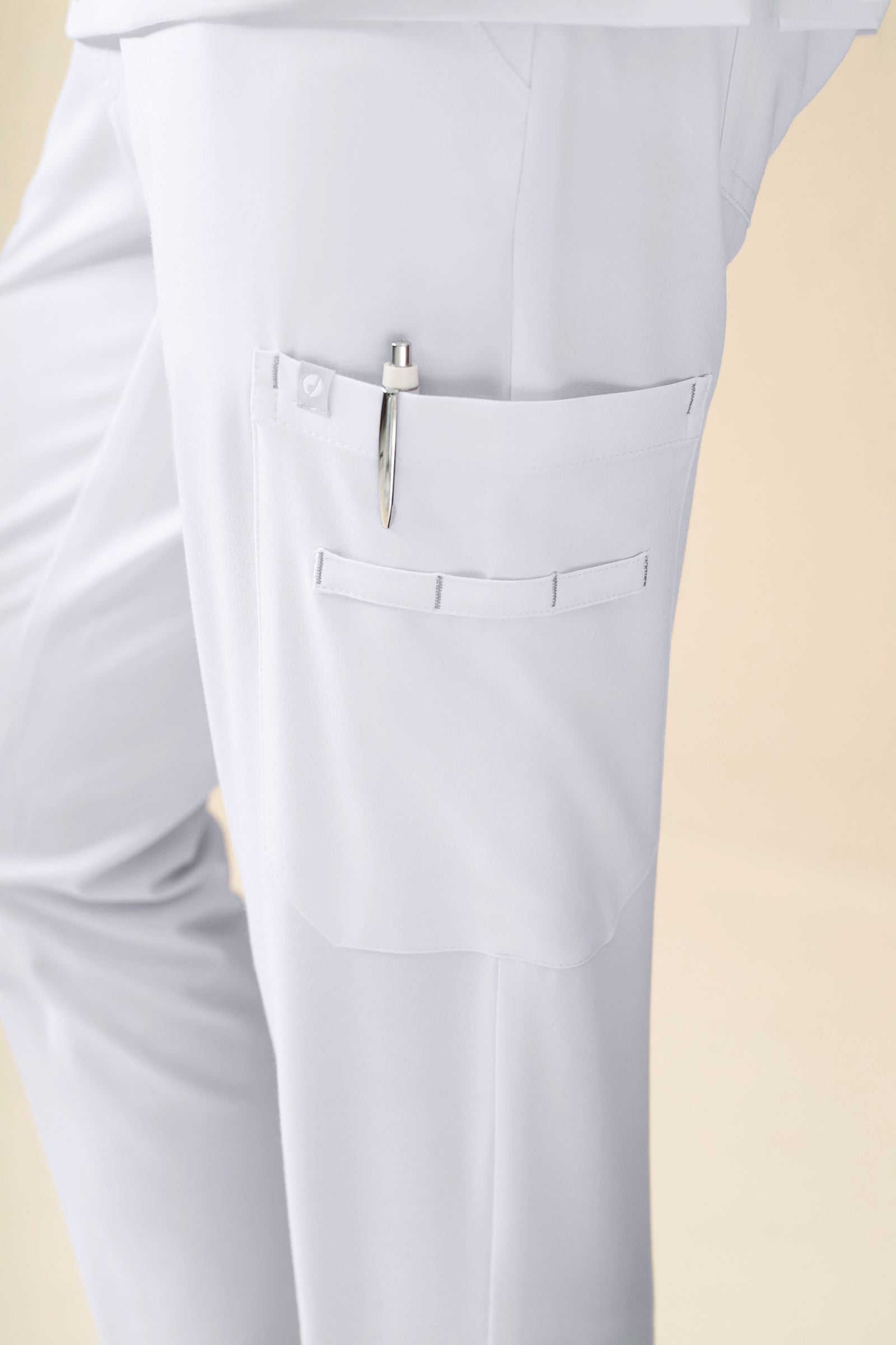 KAERE Pantalon Homme - avec poches cargo et ourlets côtelés Taille courte blanc