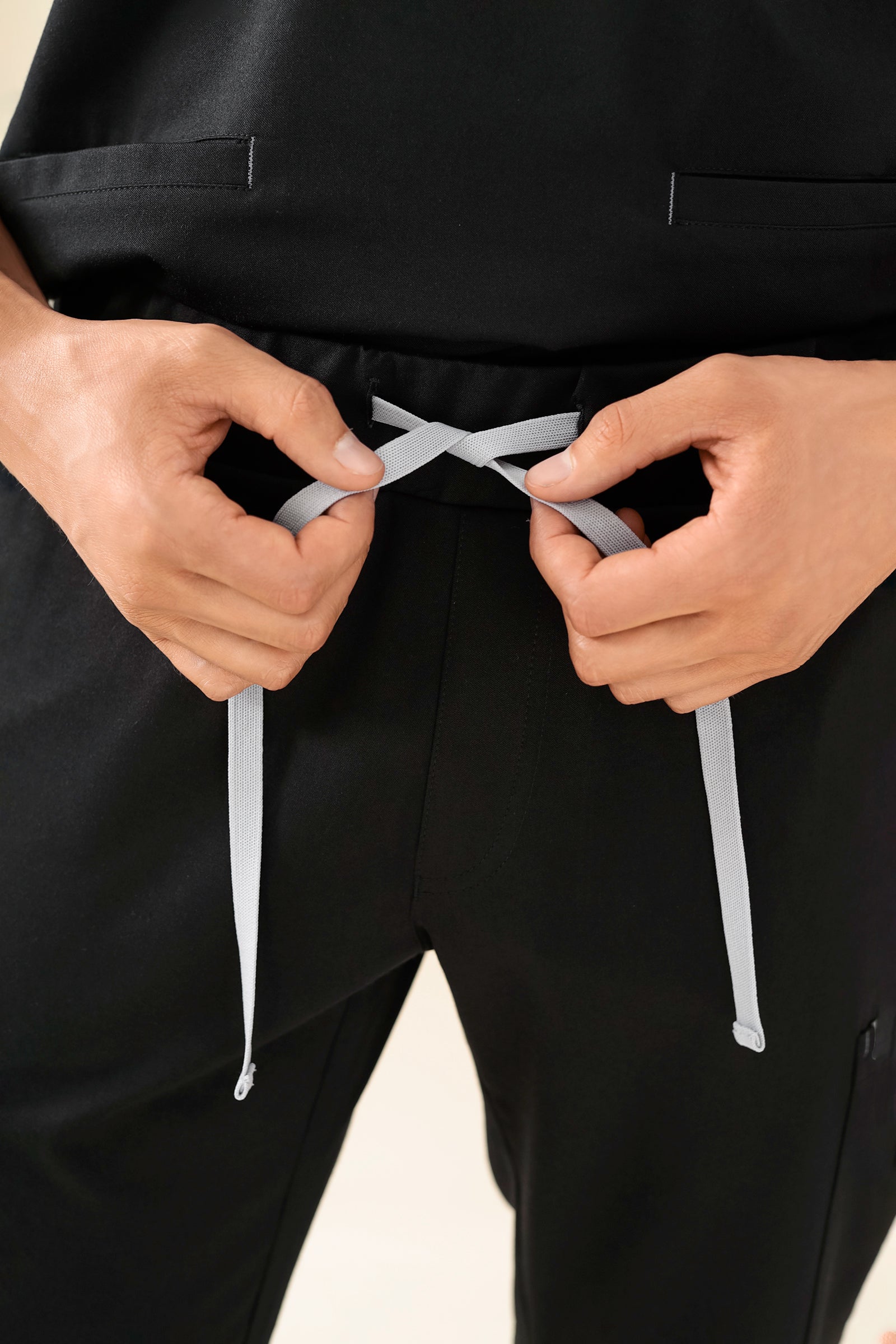 KAERE Pantalon Homme - avec poches cargo et ourlets côtelés Taille courte noir