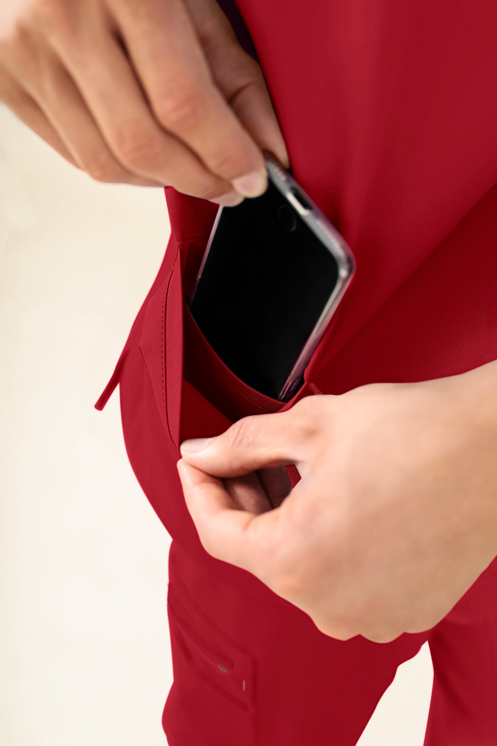 KAERE Tunique Homme - Col V rouge
