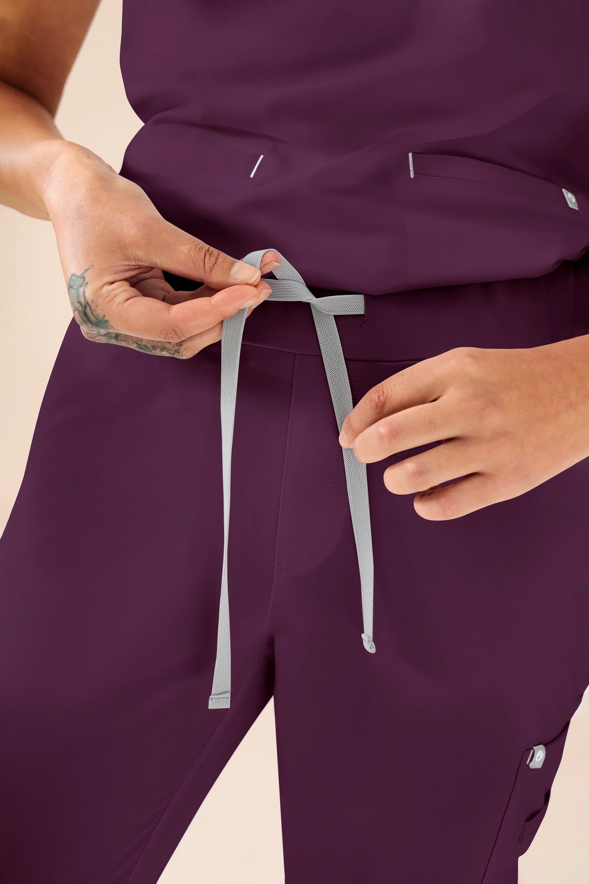 KAERE Pantalon Femme - avec poches cargo prune