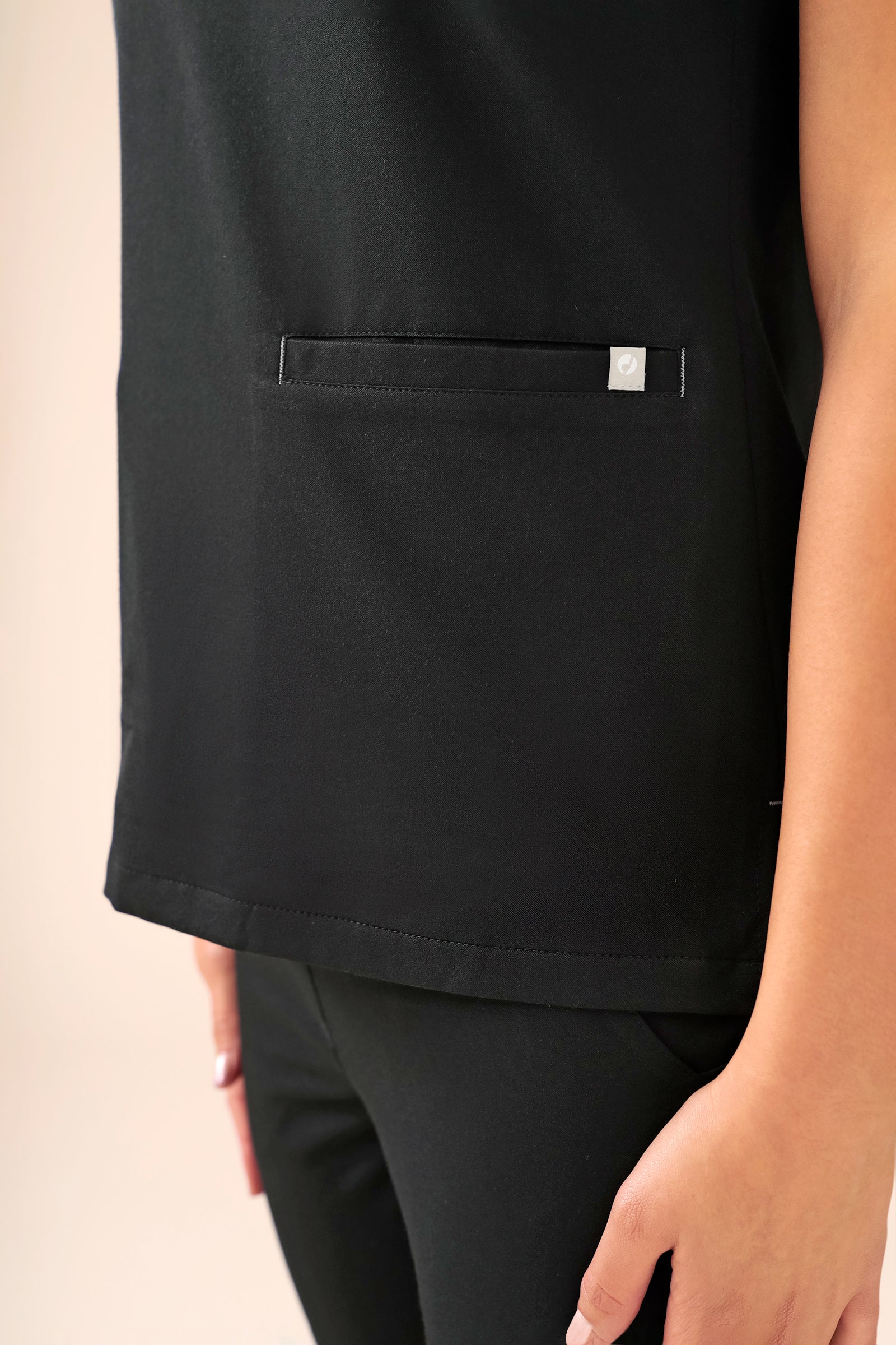 KAERE Tunique Femme - Décolleté V noir