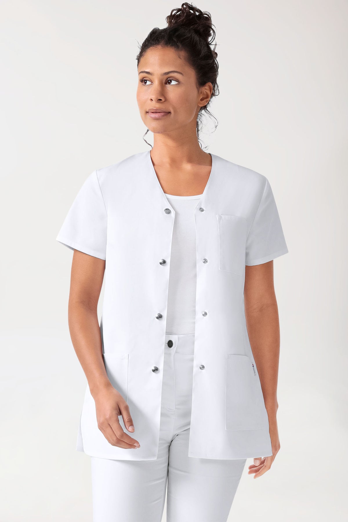 Blouse Beauté Femme - Décolleté V - Patte de boutons-pression blanc