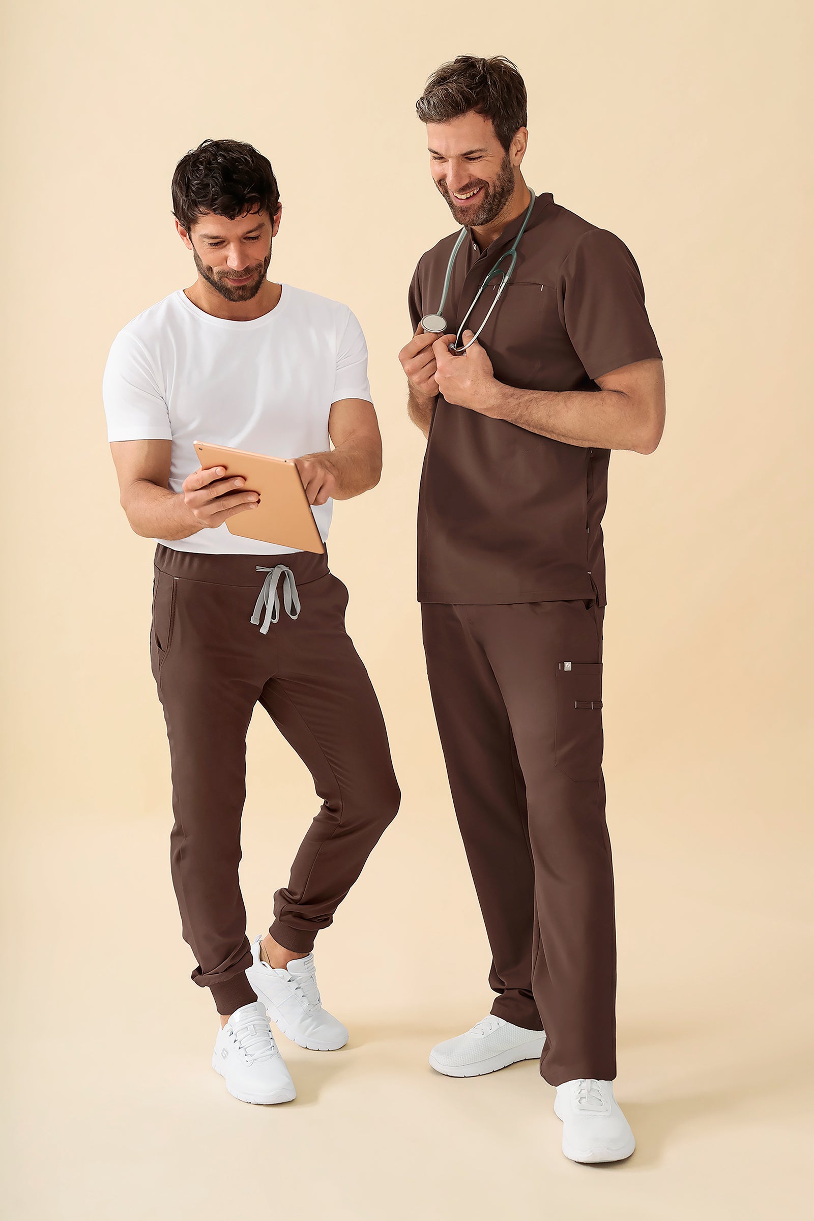 KAERE Pantalon Homme - ourlets côtelés Taille courte et sans poches cargo coffee