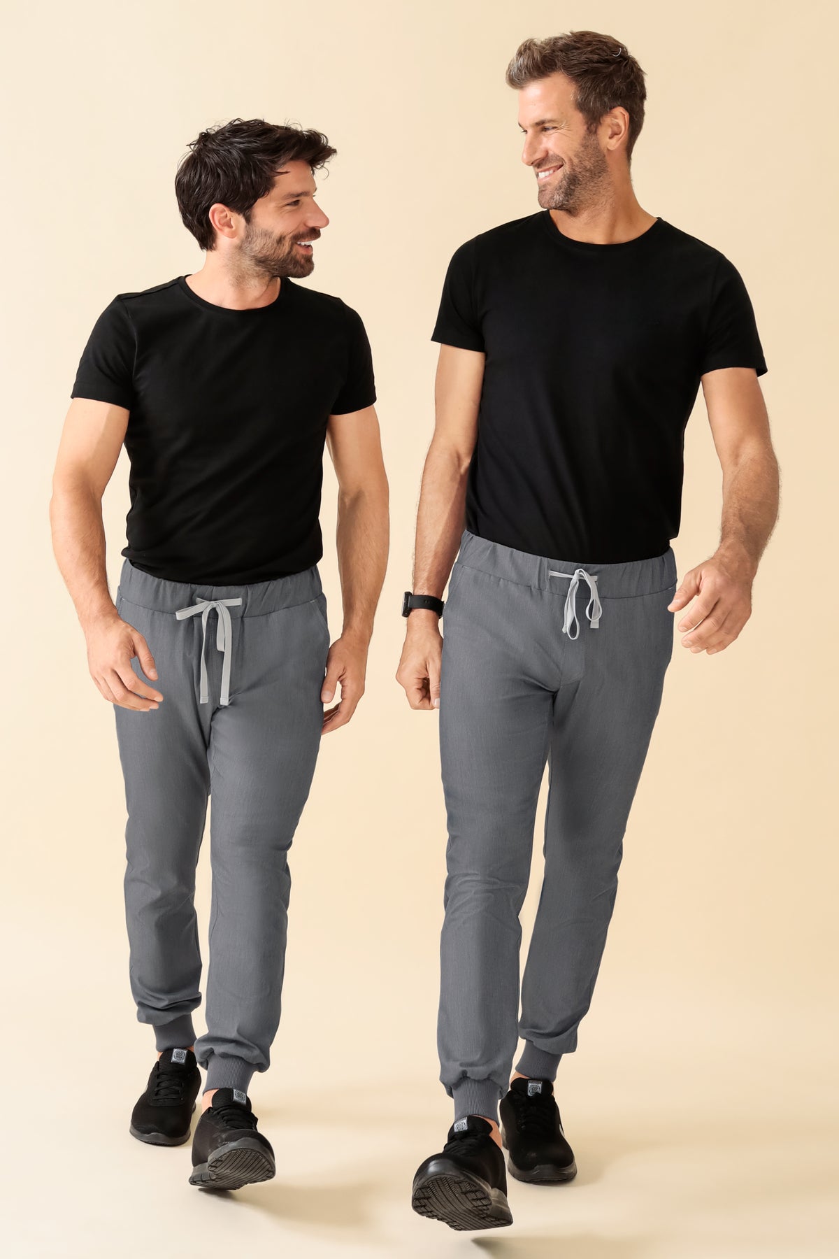 KAERE Pantalon Homme - ourlets côtelés et sans poches cargo gris chiné, Vue de face