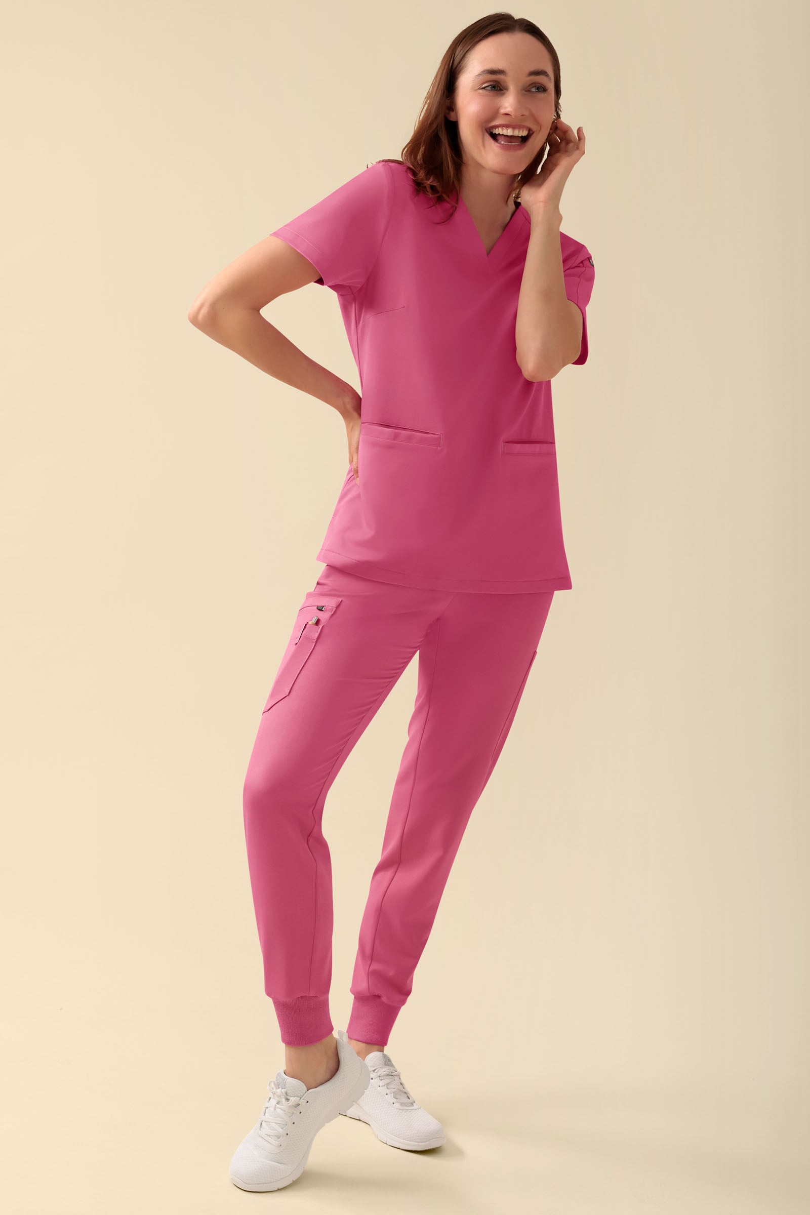 KAERE Tunique Femme - Décolleté V bois de rose, Vue de face Le mannequin mesure 177 cm et porte la taille S