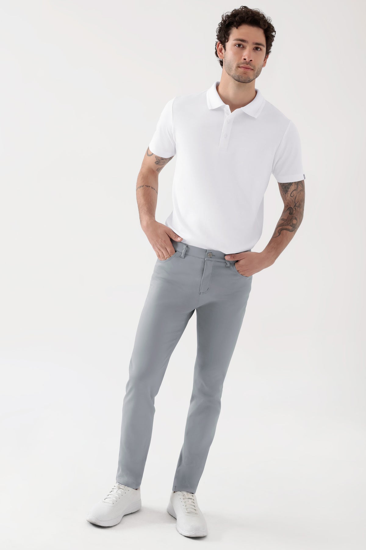 COMFY FLEX Pantalon 5 poches Homme - Jambe slim gris, Vue de face Le mannequin mesure 188 cm et porte la taille 48