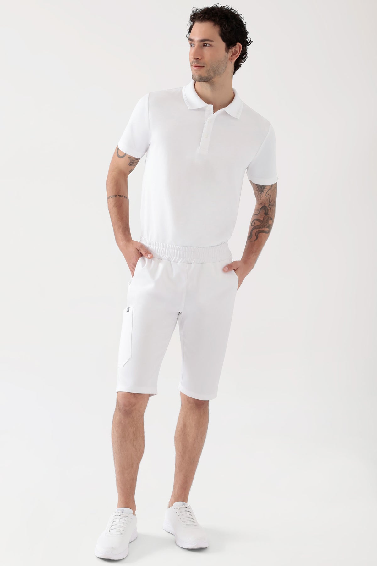 COMFY FLEX Pantalon Stretch mixte - bermuda blanc, Vue de face Le mannequin mesure 188 cm et porte la taille M