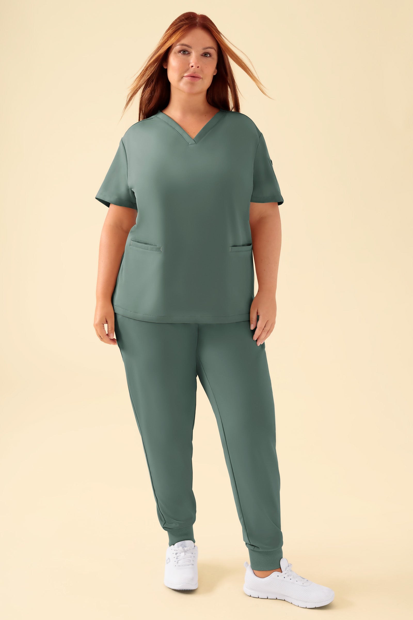 KAERE Tunique Femme - Décolleté V vert foncé, Vue de face Le mannequin mesure 173 cm et porte la taille XL