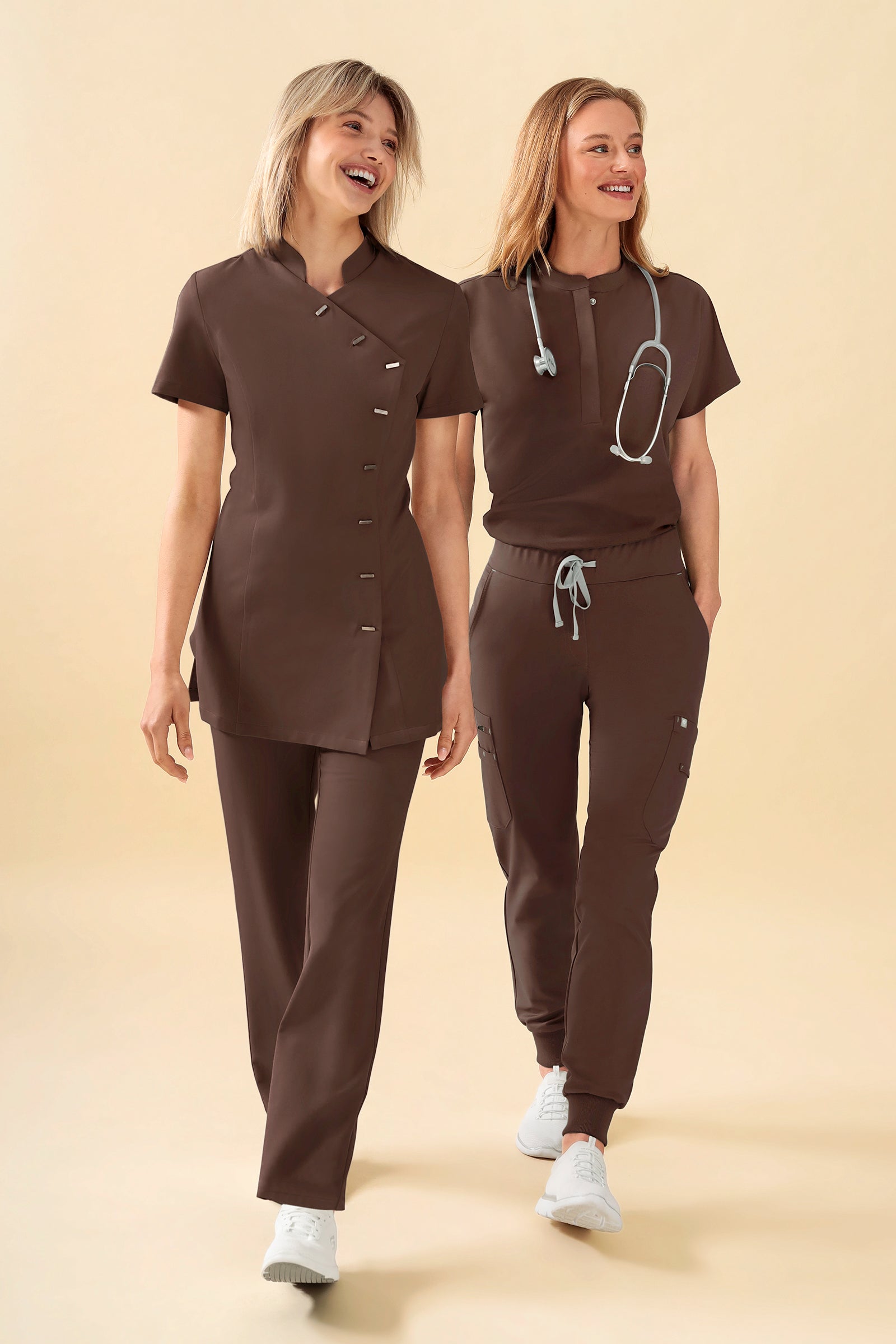 KAERE Blouse Femme - boutonnage asymétrique coffee, Vue de face