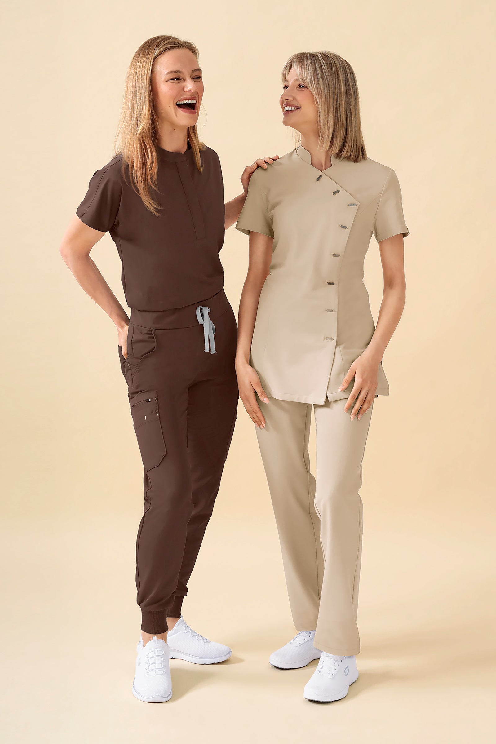 KAERE Blouse Femme - boutonnage asymétrique sable