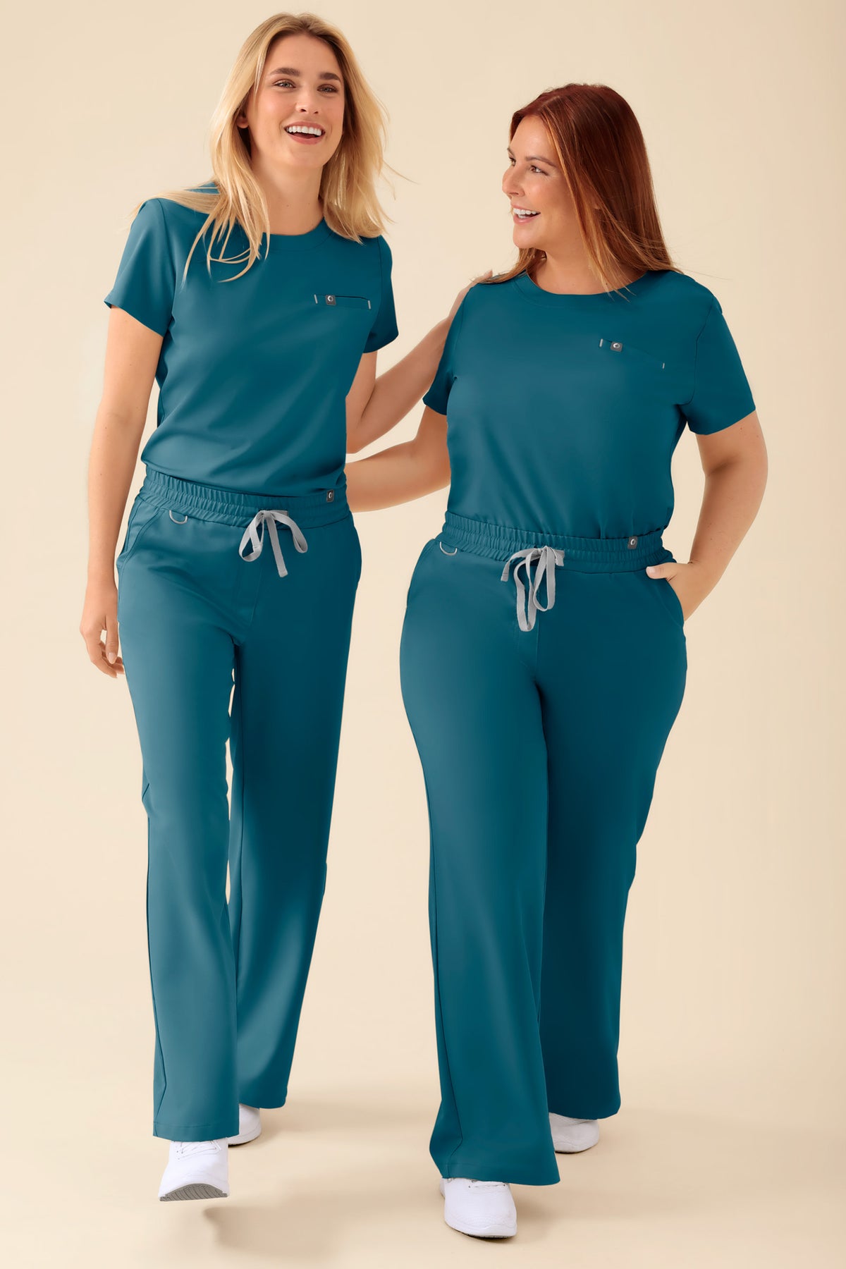 KAERE Pantalon Femme - large jambe pétrole, Vue de face