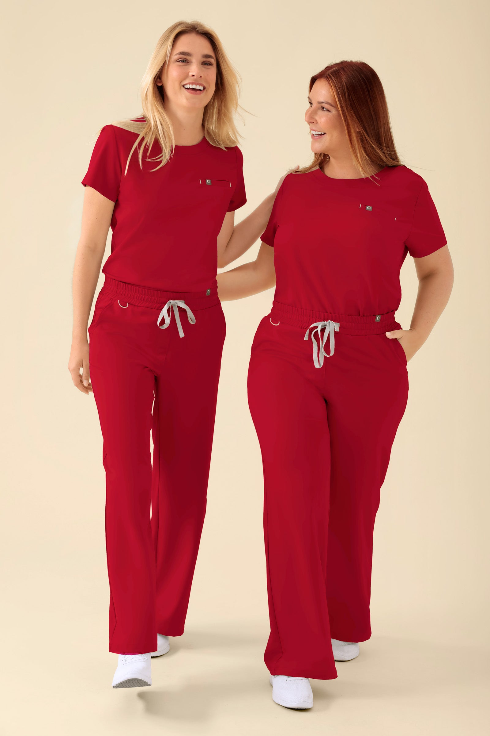 KAERE T-shirt Femme - Encoloure ronde rouge, Vue de face