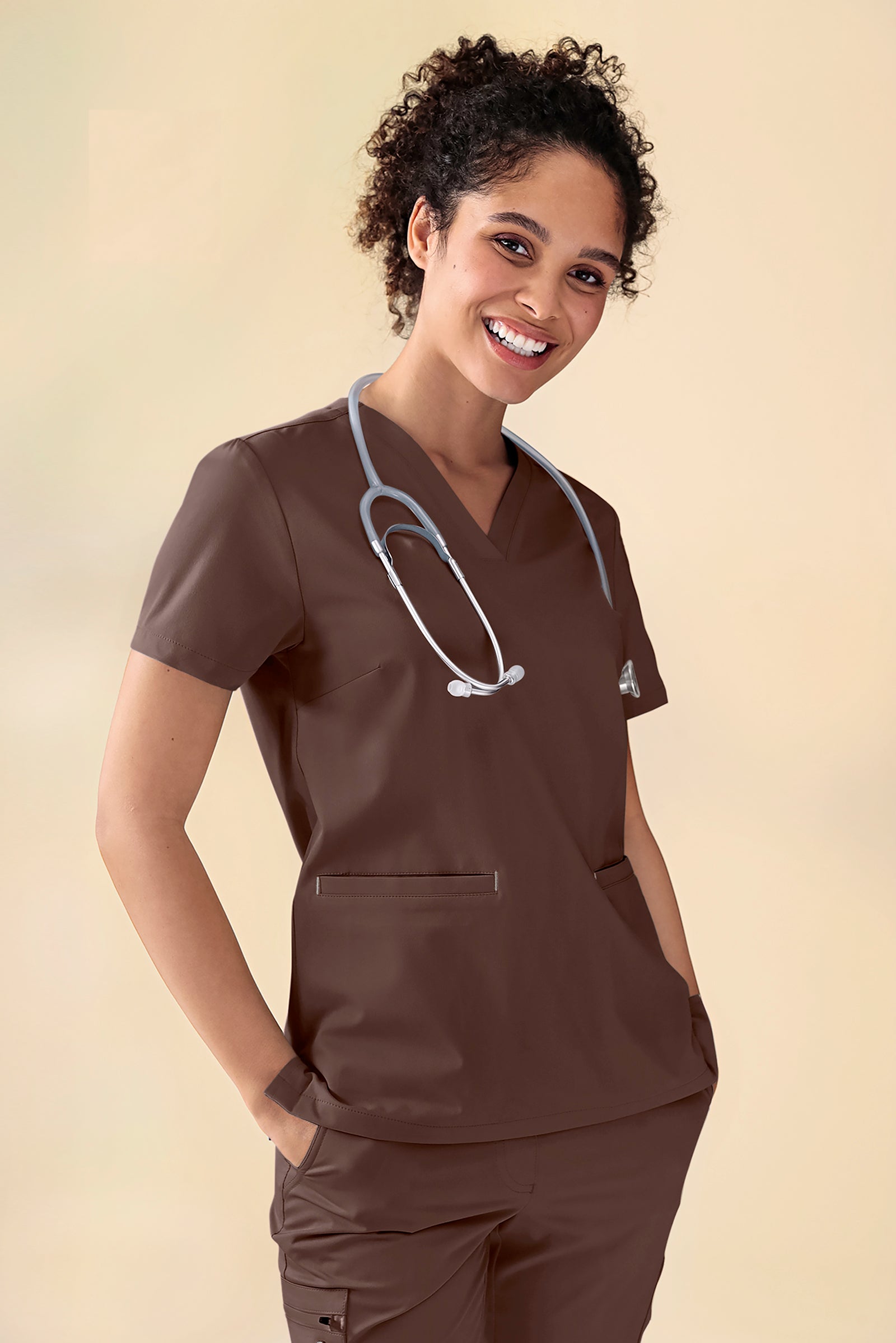KAERE Tunique Femme - Décolleté V coffee, Vue de face Le mannequin mesure 176 cm et porte la taille S