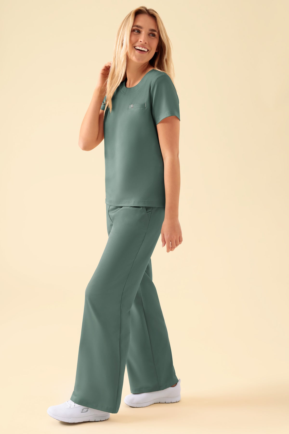 KAERE T-shirt Femme - Encoloure ronde vert foncé