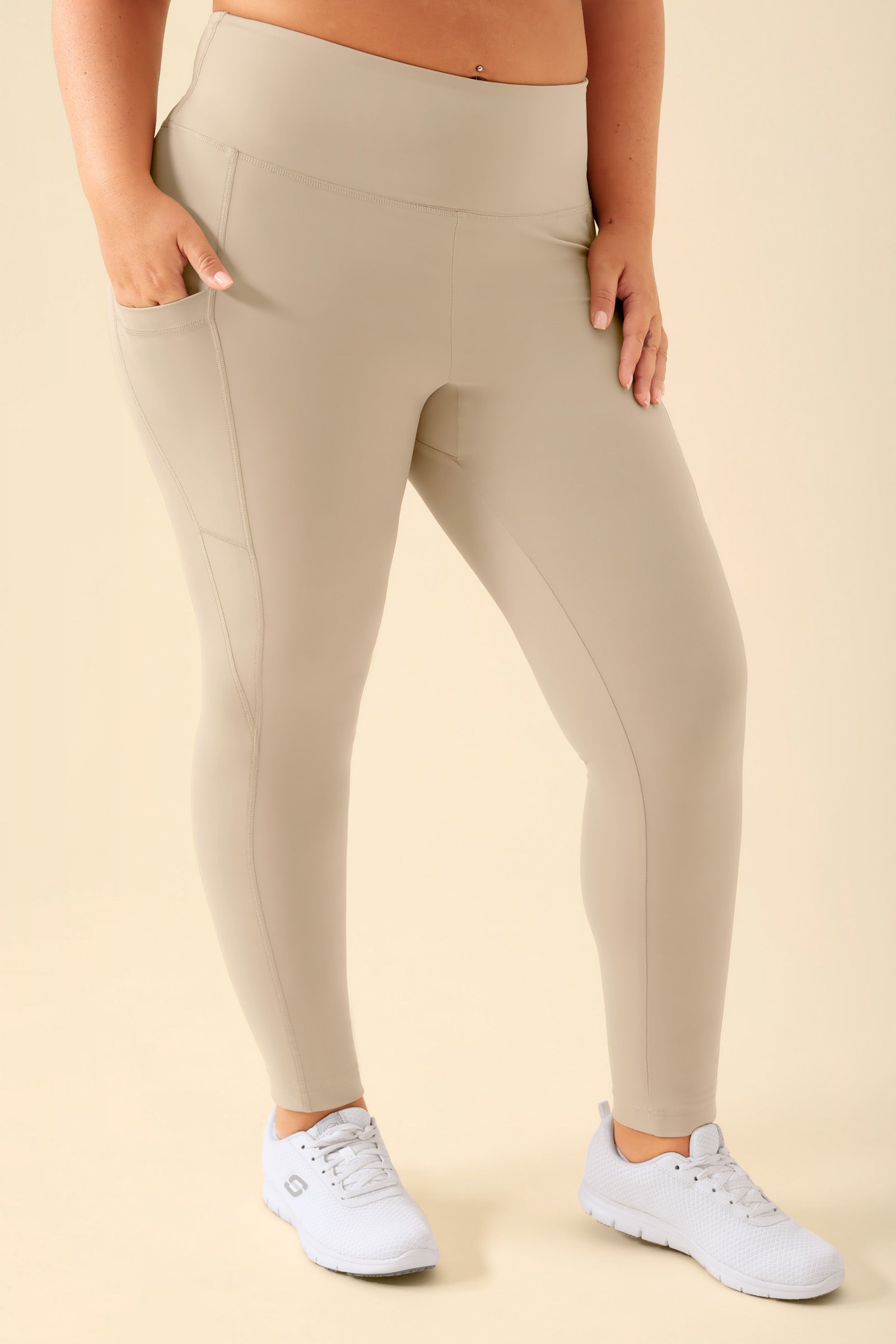 KAERE Leggings Femme - super élastique sable, Vue de face