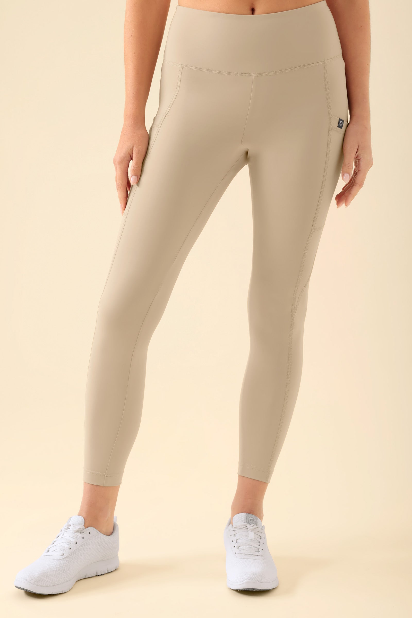 KAERE Leggings Femme - super élastique sable, Vue de face