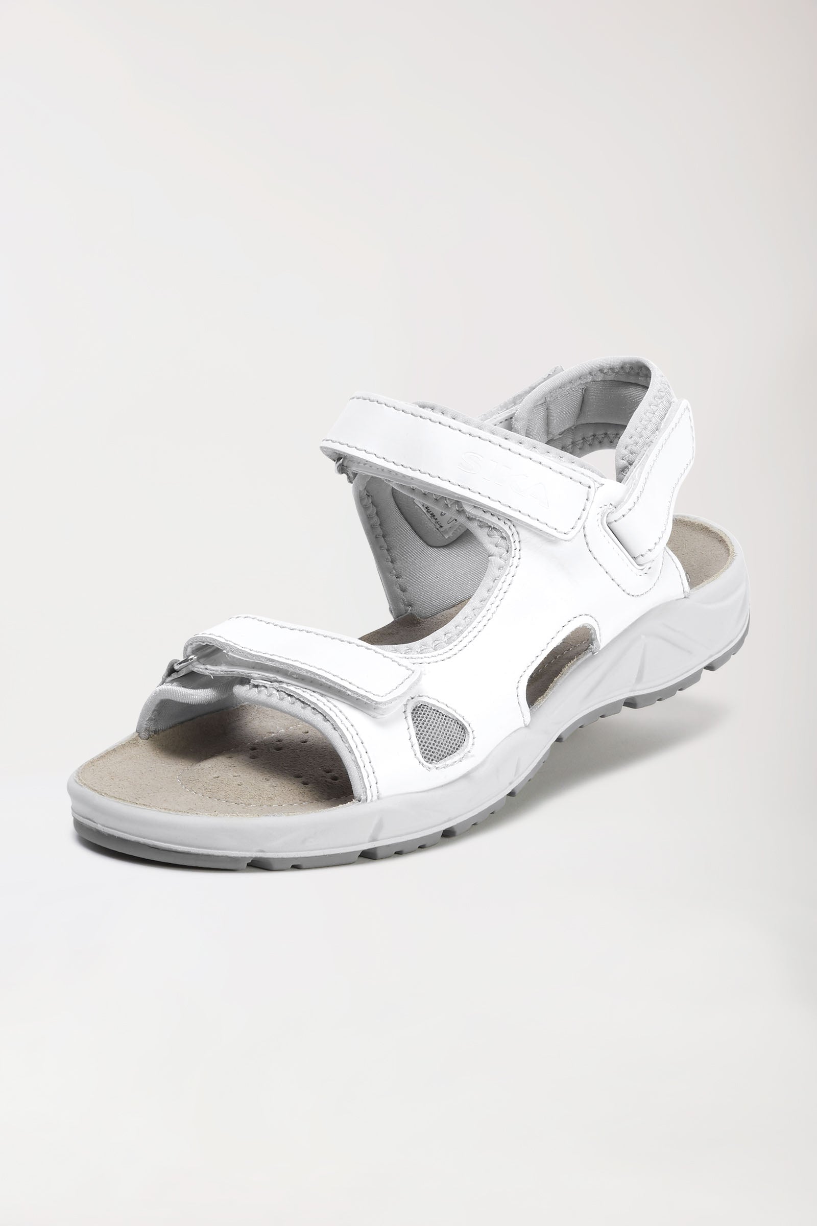 Sandales blanches unisexe, Vue de face