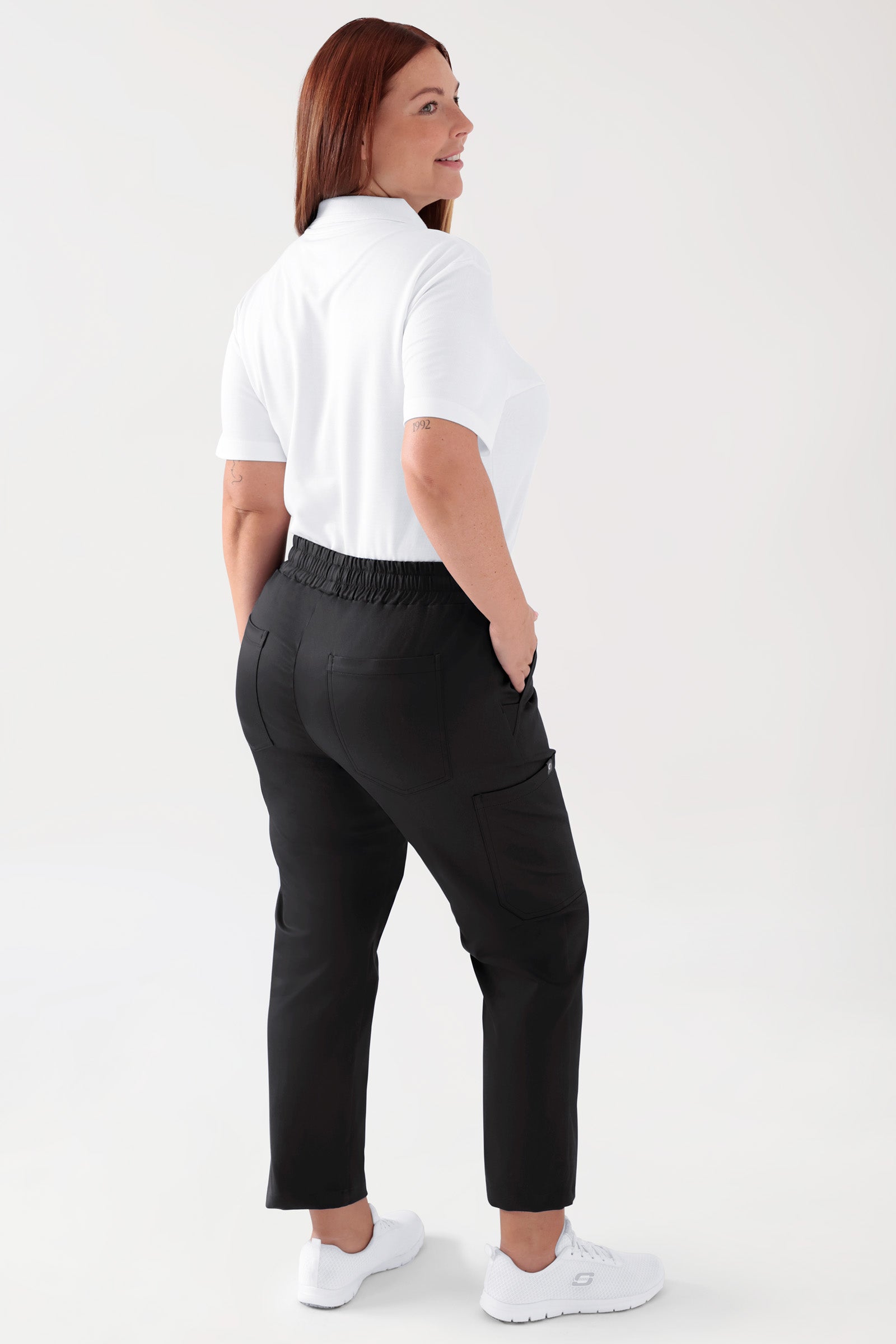 COMFY FLEX Pantalon Stretch mixte - 7/8 longueur noir, Vue de dos Le mannequin mesure 173 cm et porte la taille L