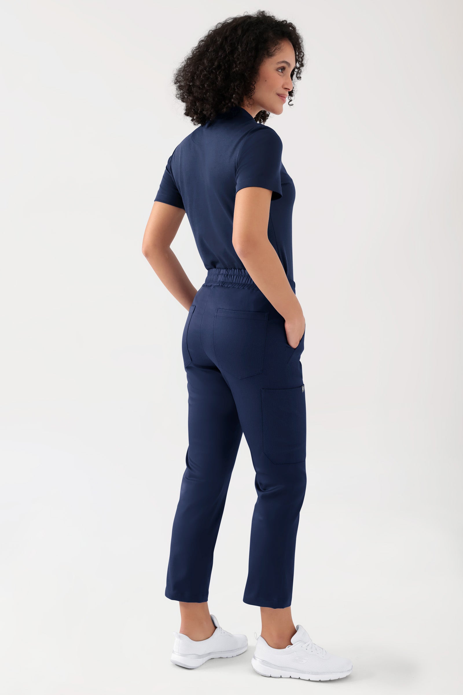 COMFY FLEX Pantalon Stretch mixte - 7/8 longueur navy, Vue de dos Le mannequin mesure 176 cm et porte la taille S
