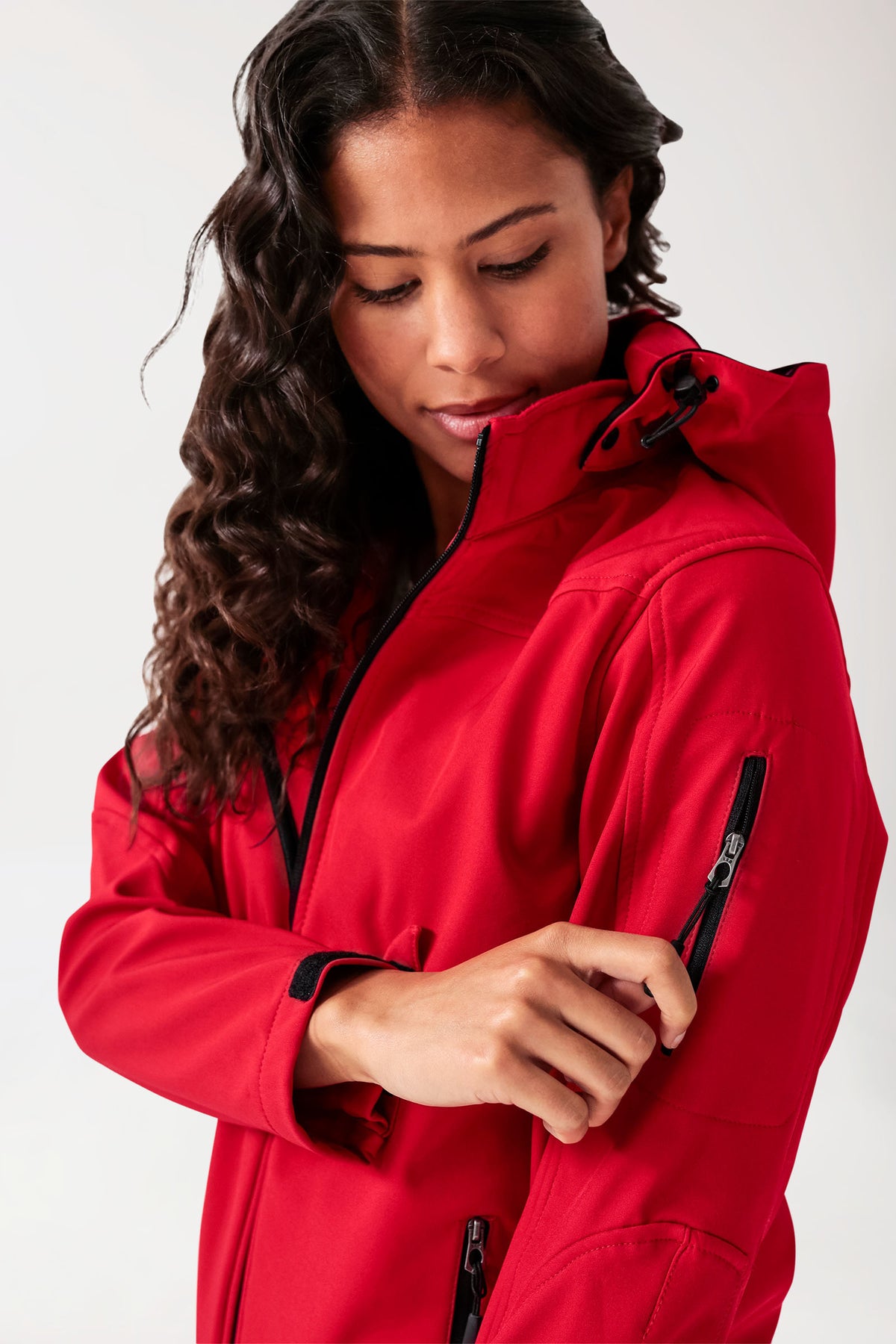 Softshell Veste mixte - à capuche rouge