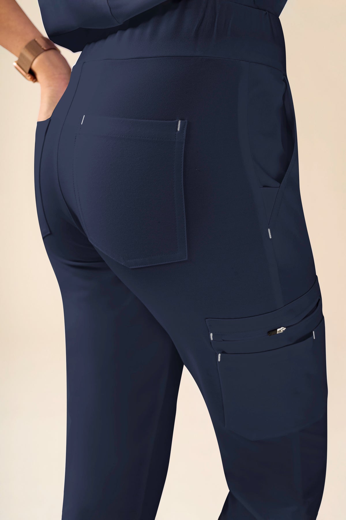 KAERE Pantalon Femme - avec poches cargo Taille courte navy