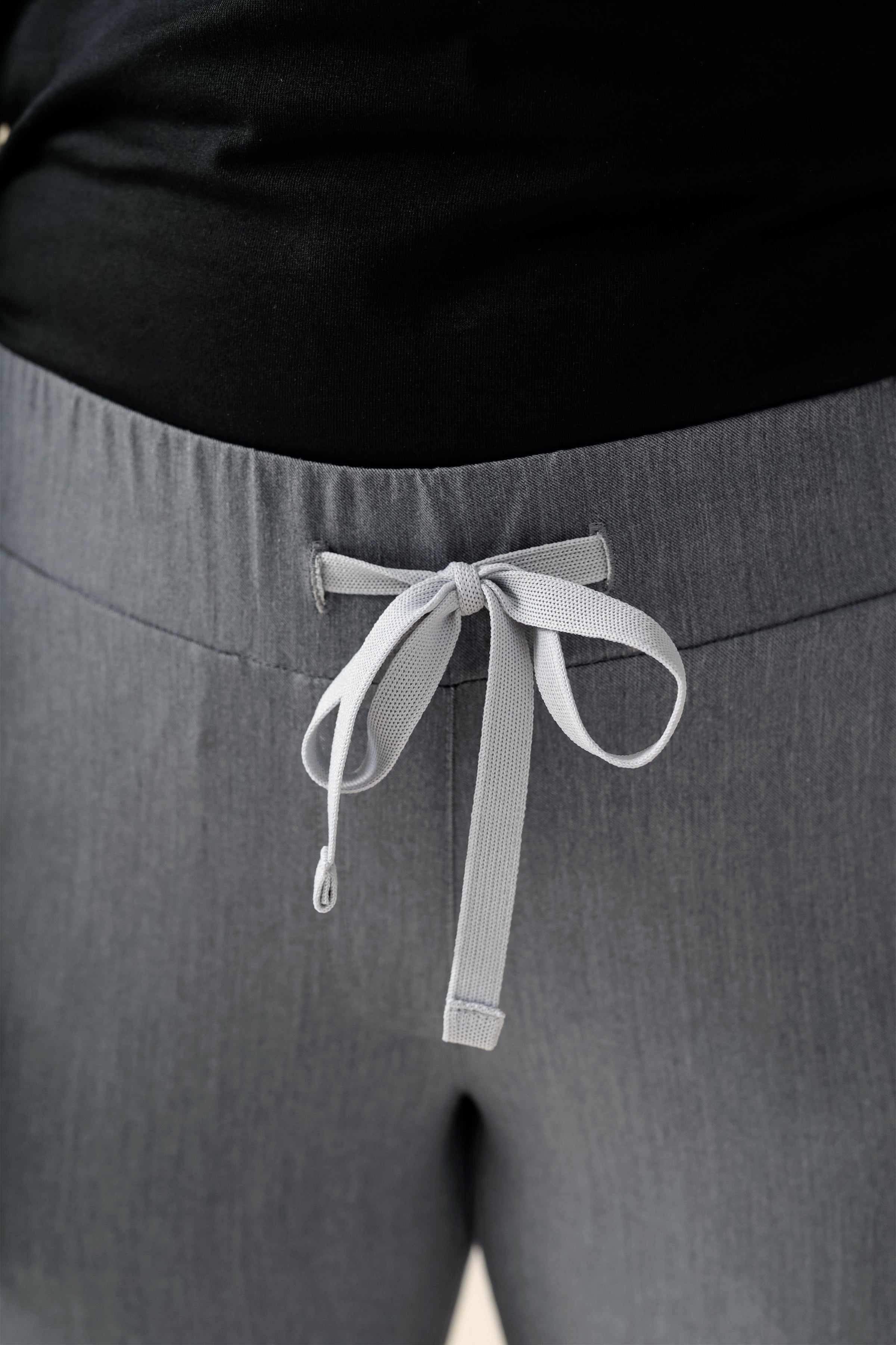 KAERE Pantalon Femme - ourlets côtelés Taille courte et sans poches cargo gris chiné