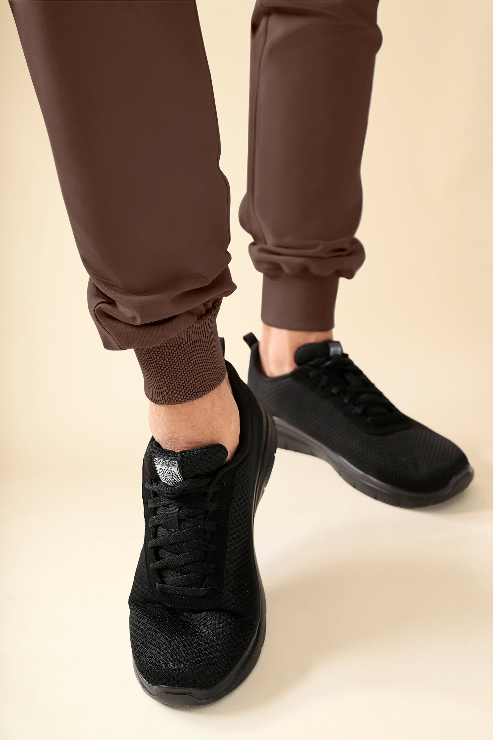 KAERE Pantalon Homme - ourlets côtelés Taille courte et sans poches cargo coffee