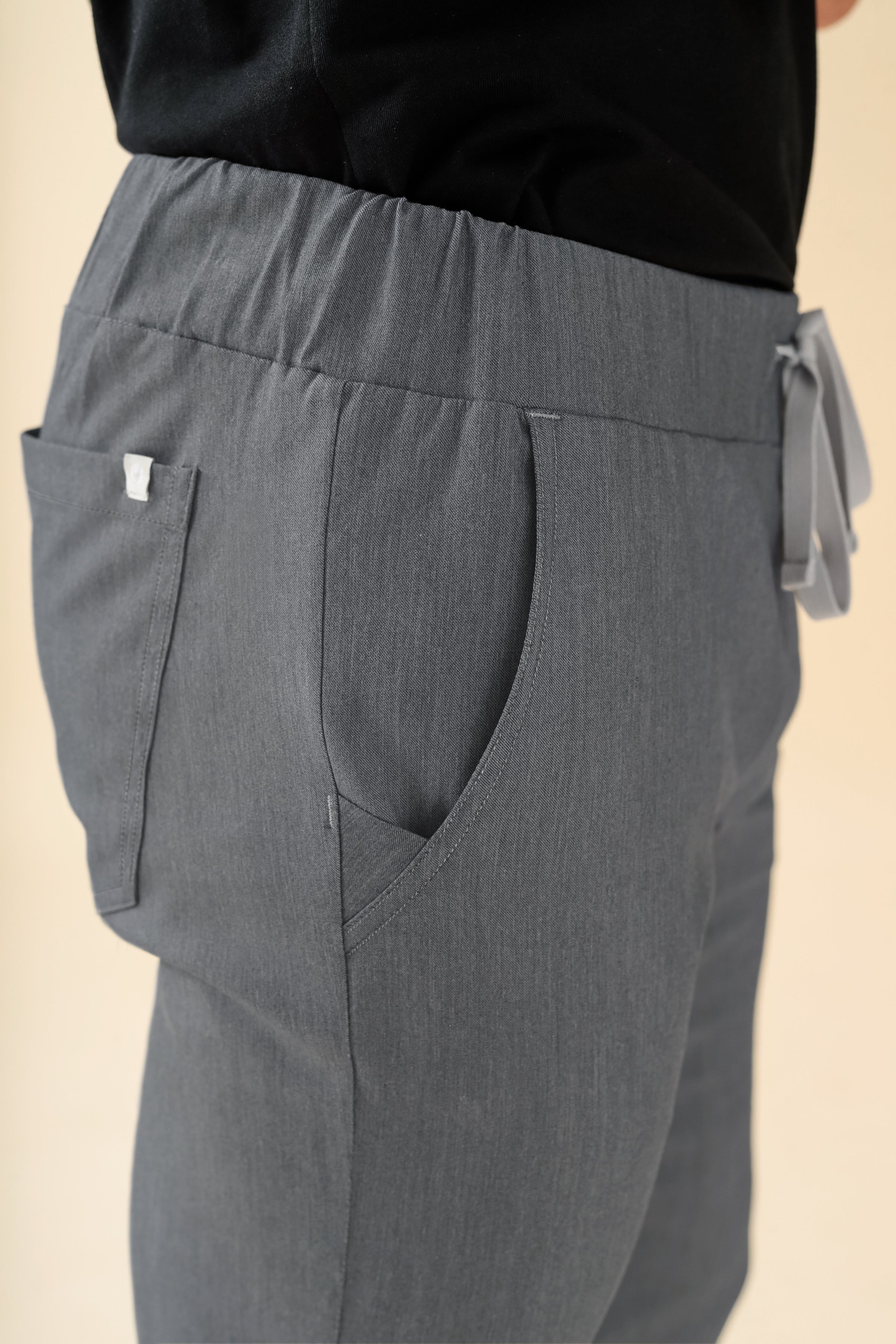 KAERE Pantalon Homme - ourlets côtelés Taille courte et sans poches cargo gris chiné