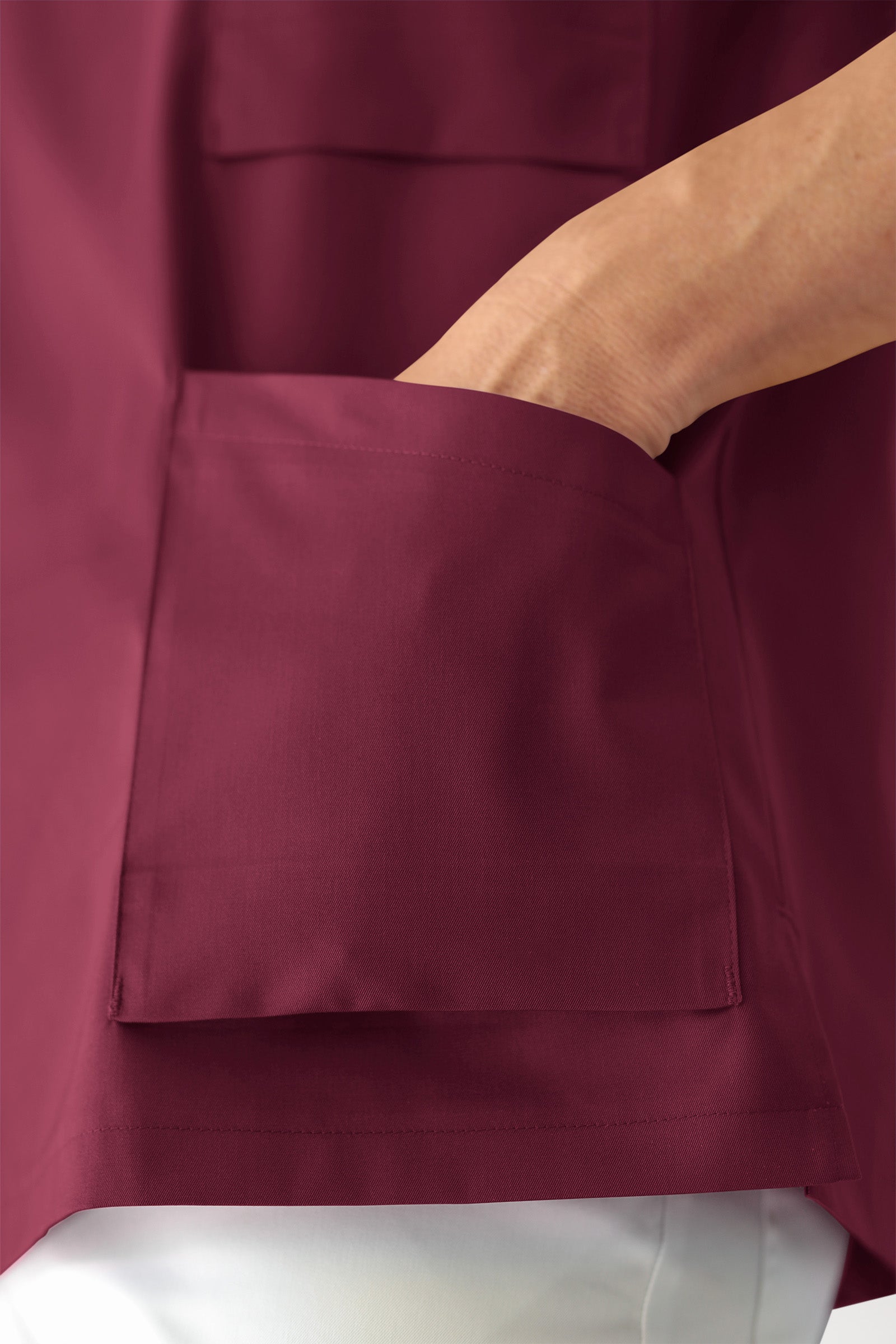 LA tunique médicale homme - Décolleté V bordeaux