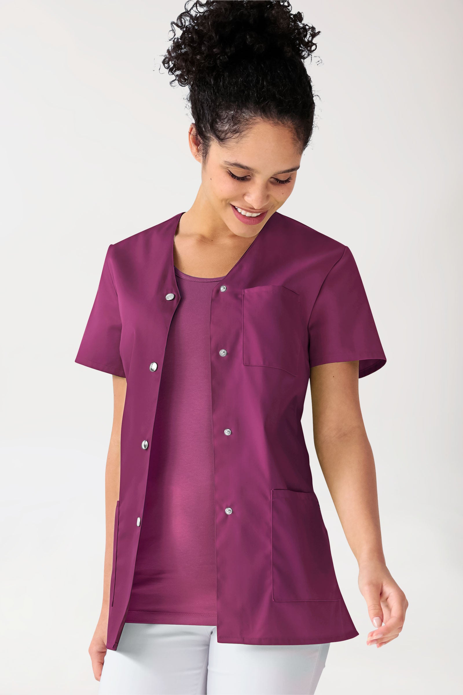 Blouse Beauté Femme - Boutonnée berry, Vue de face 