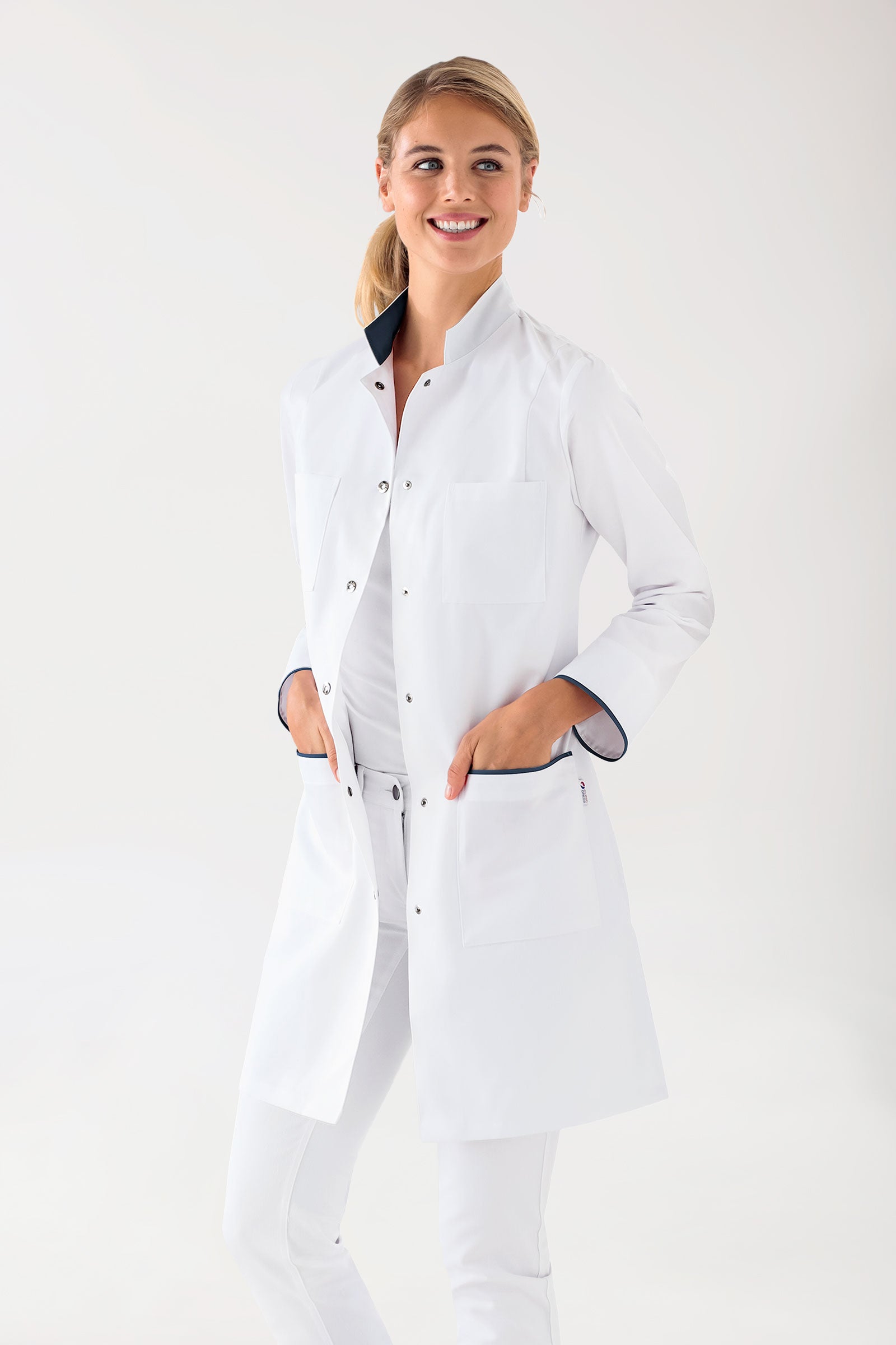 Blouse mi-longue Femme - Col officier blanc/bleu navy