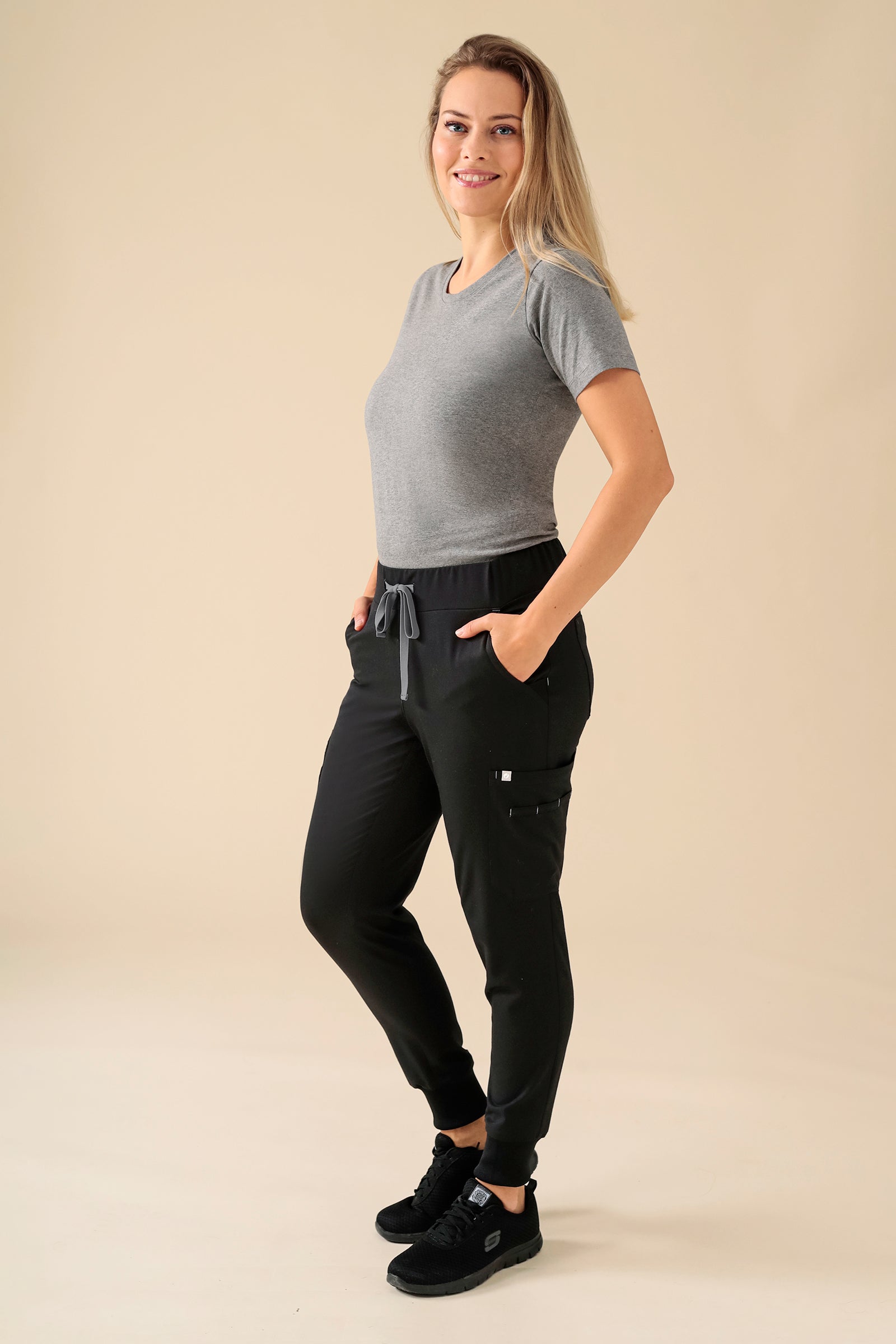 KAERE Pantalon Femme - avec poches cargo et ourlets côtelés Taille courte noir