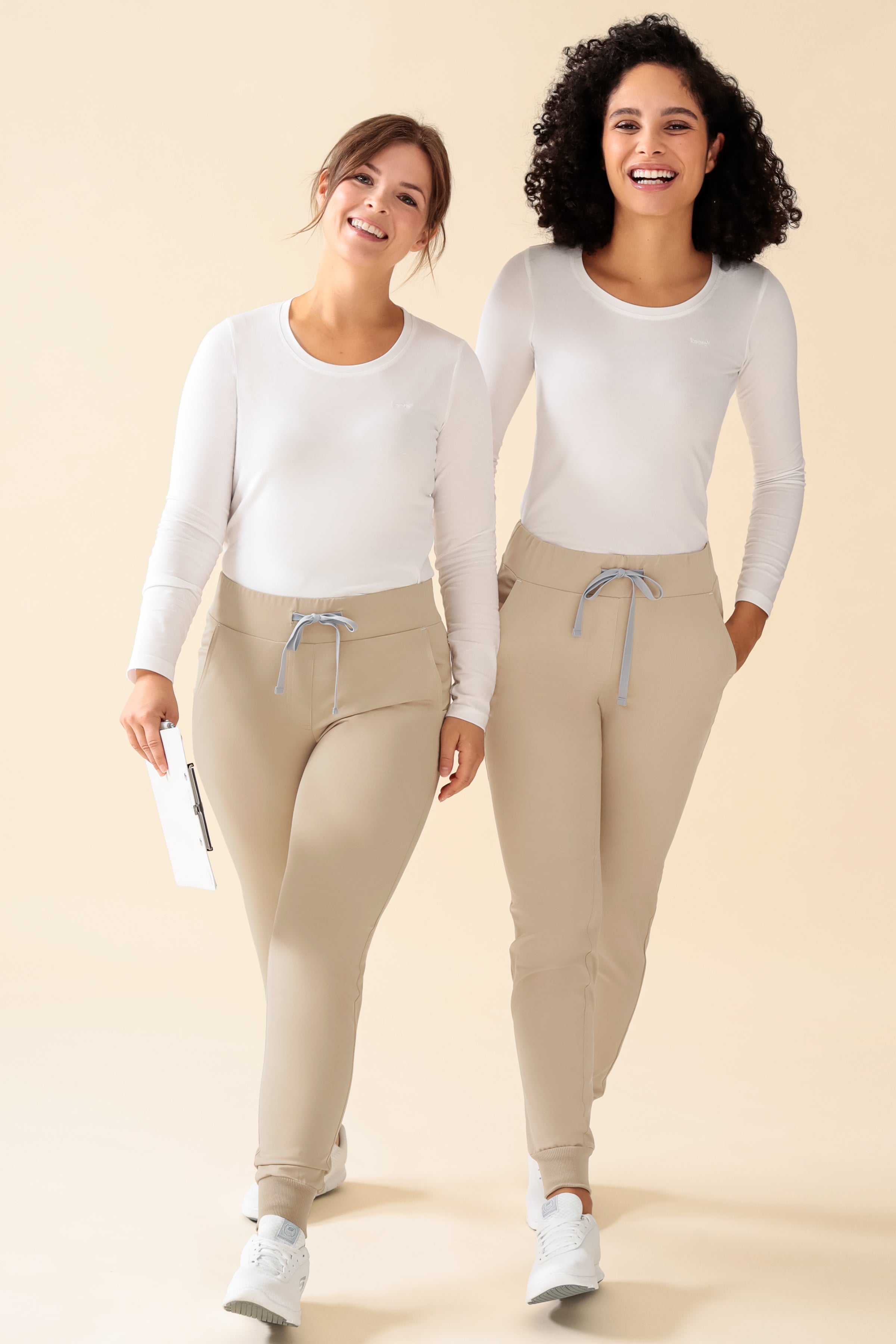 KAERE Pantalon Femme - ourlets côtelés Taille courte et sans poches cargo sable