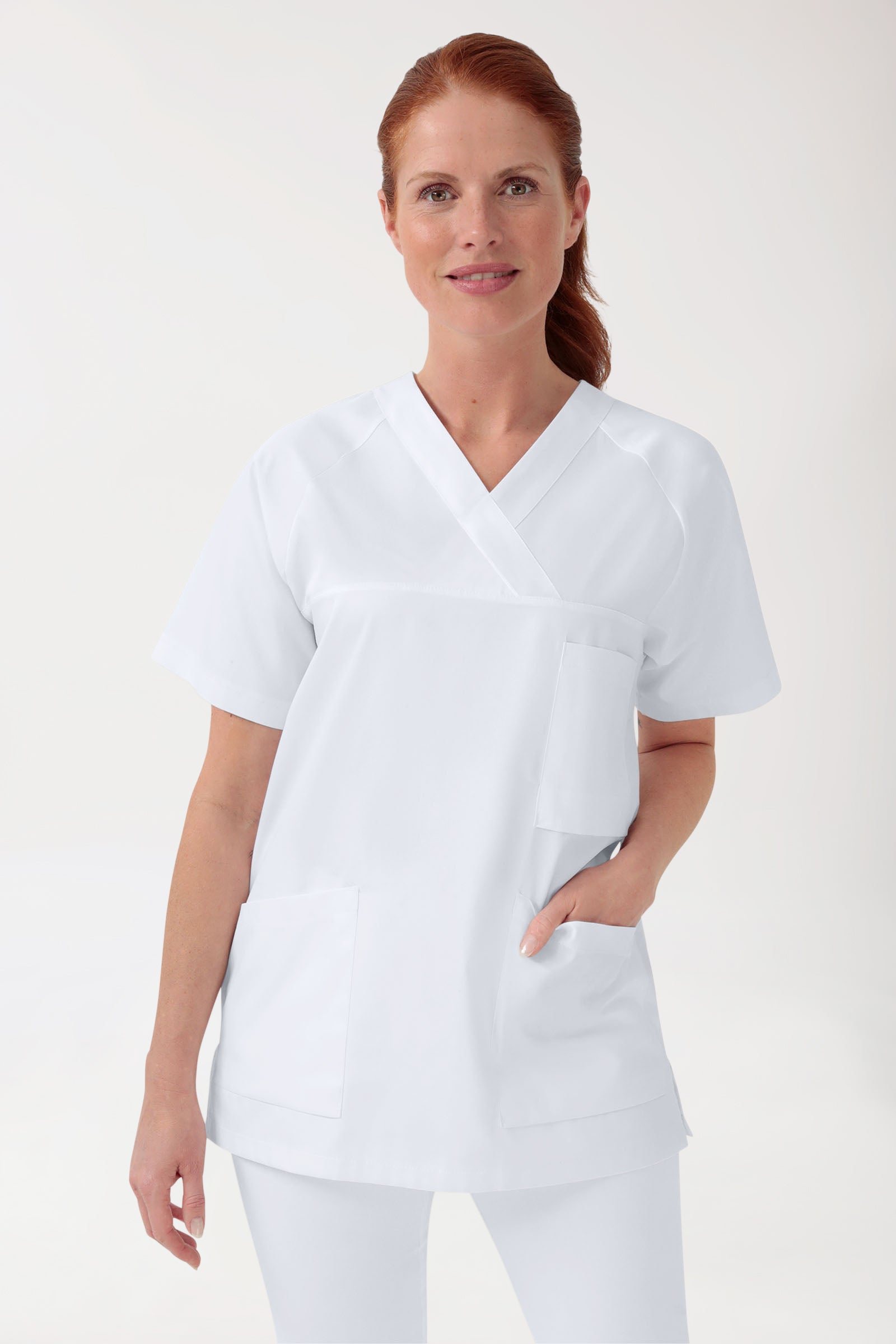 LA tunique médicale femme - Décolleté V blanc