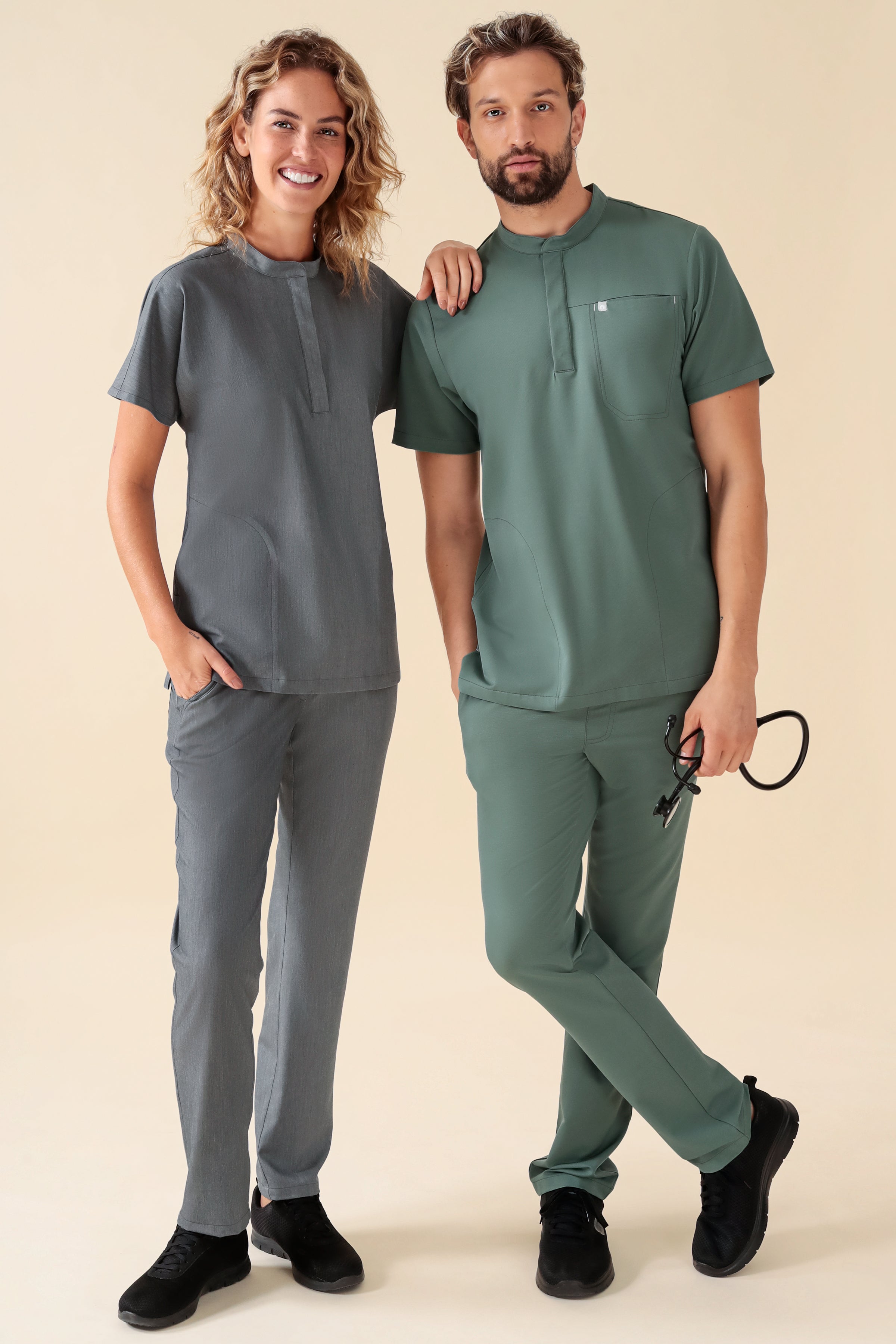 KAERE Pantalon Homme - sans poche cargo vert foncé, Vue de face 