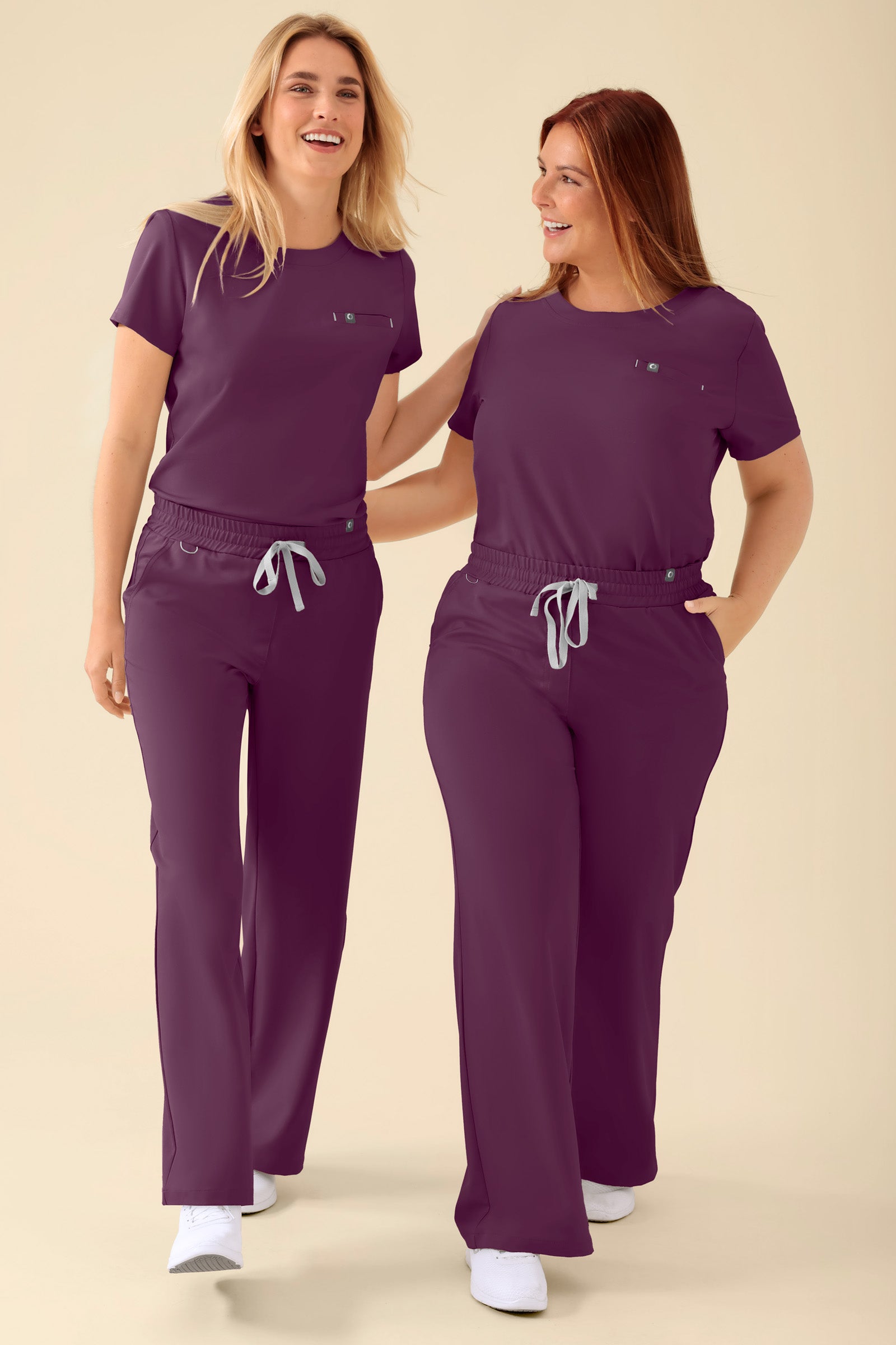 KAERE Pantalon Femme - large jambe prune, Vue de face 