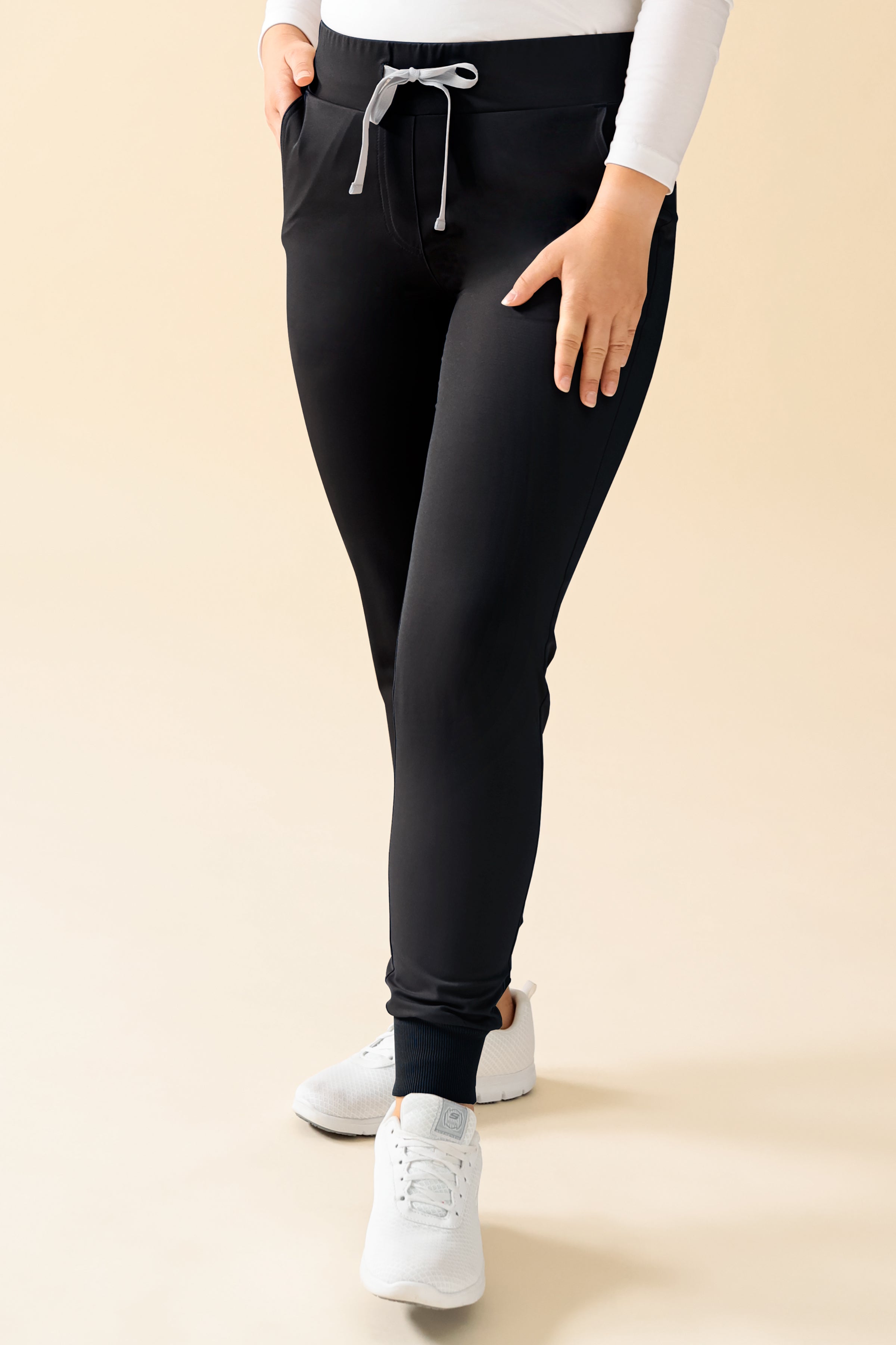 KAERE Pantalon Femme - ourlets côtelés Taille courte et sans poches cargo noir
